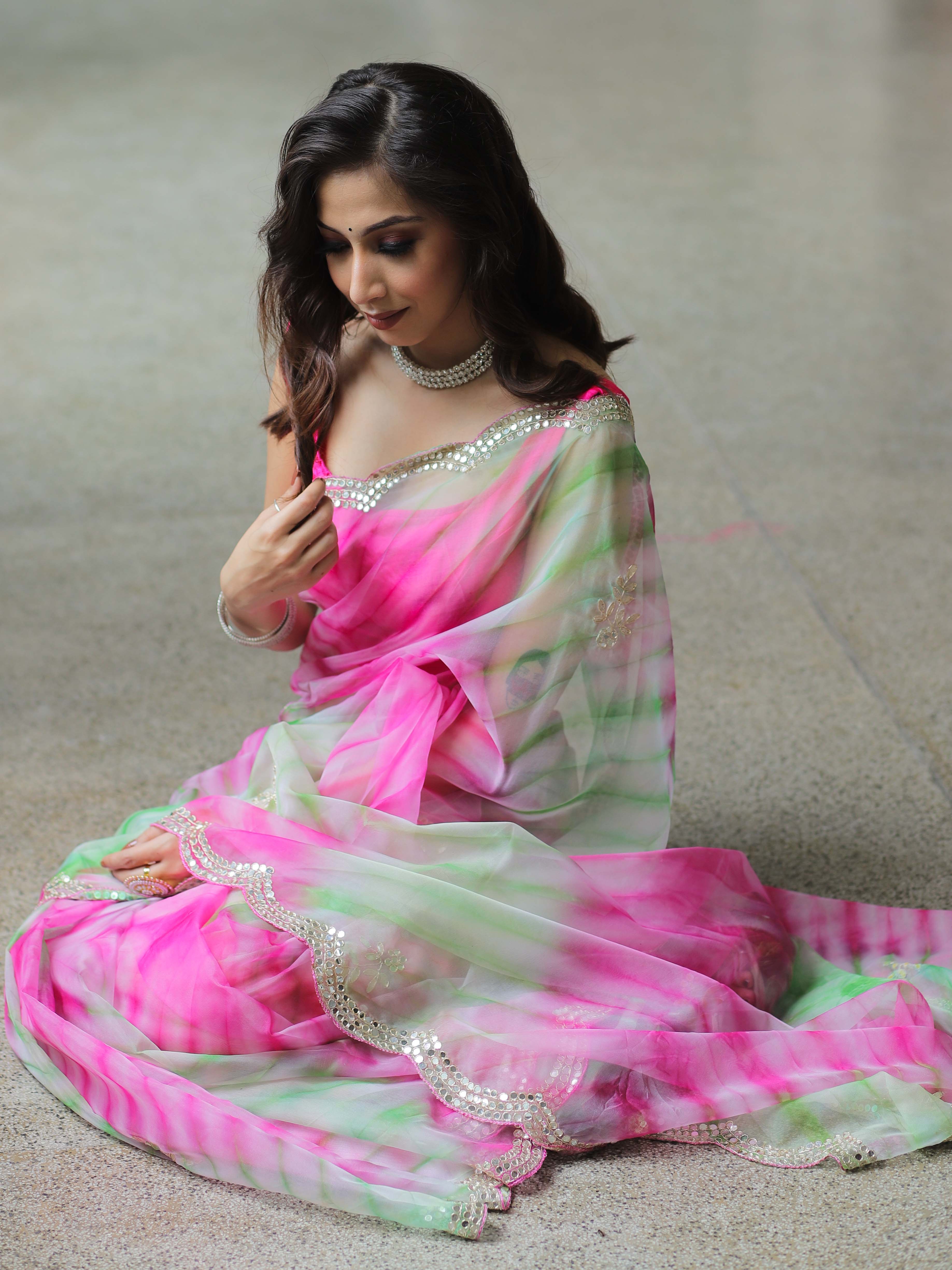 Banarasee Organza Silk Shibori Dyed Hand-work Scallop Border Saree & Contrast Blouse-Pink & Green