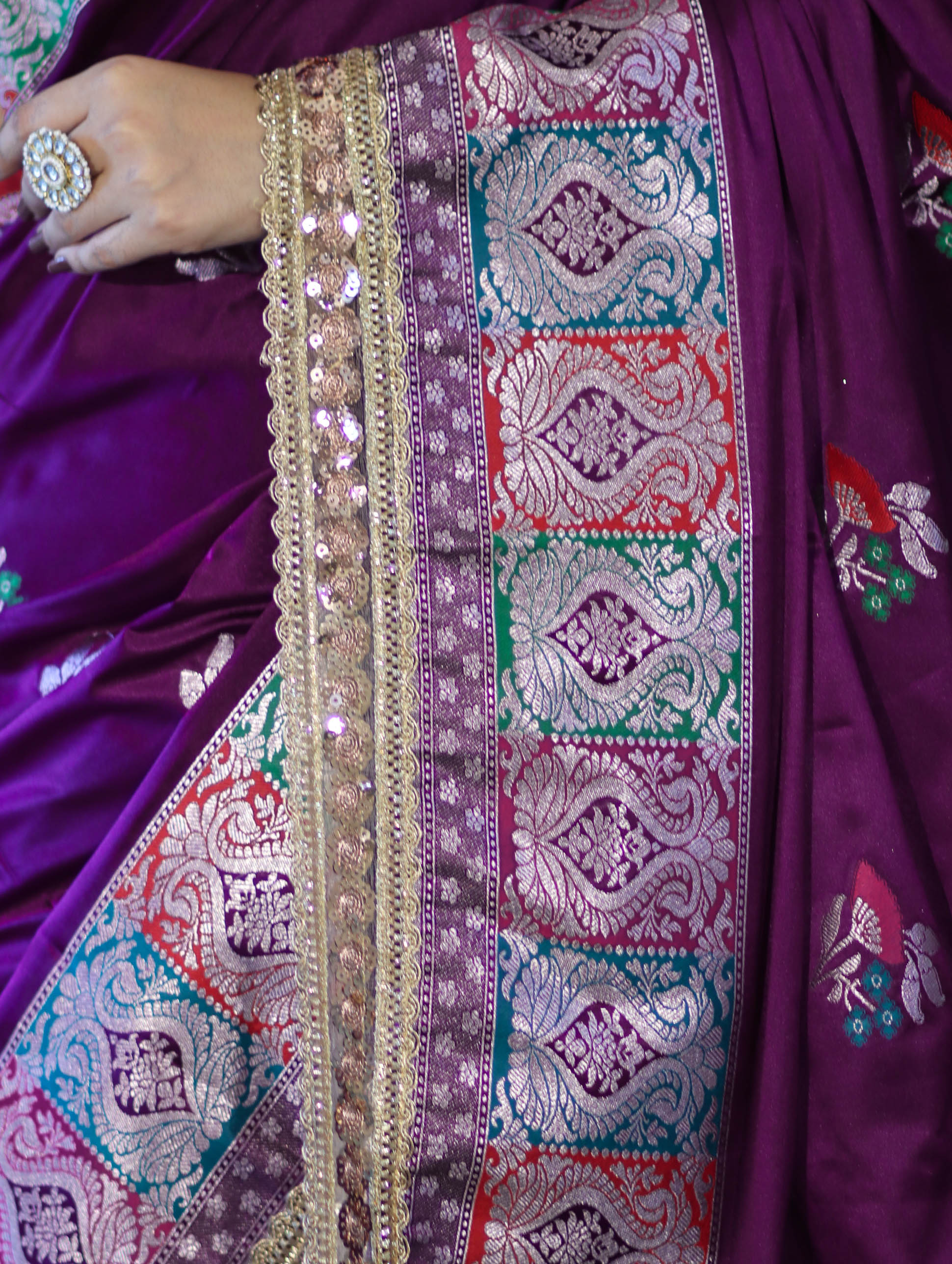 Banarasee Handloom Mashru Silk Saree With Resham & Zari Embroidery-Violet