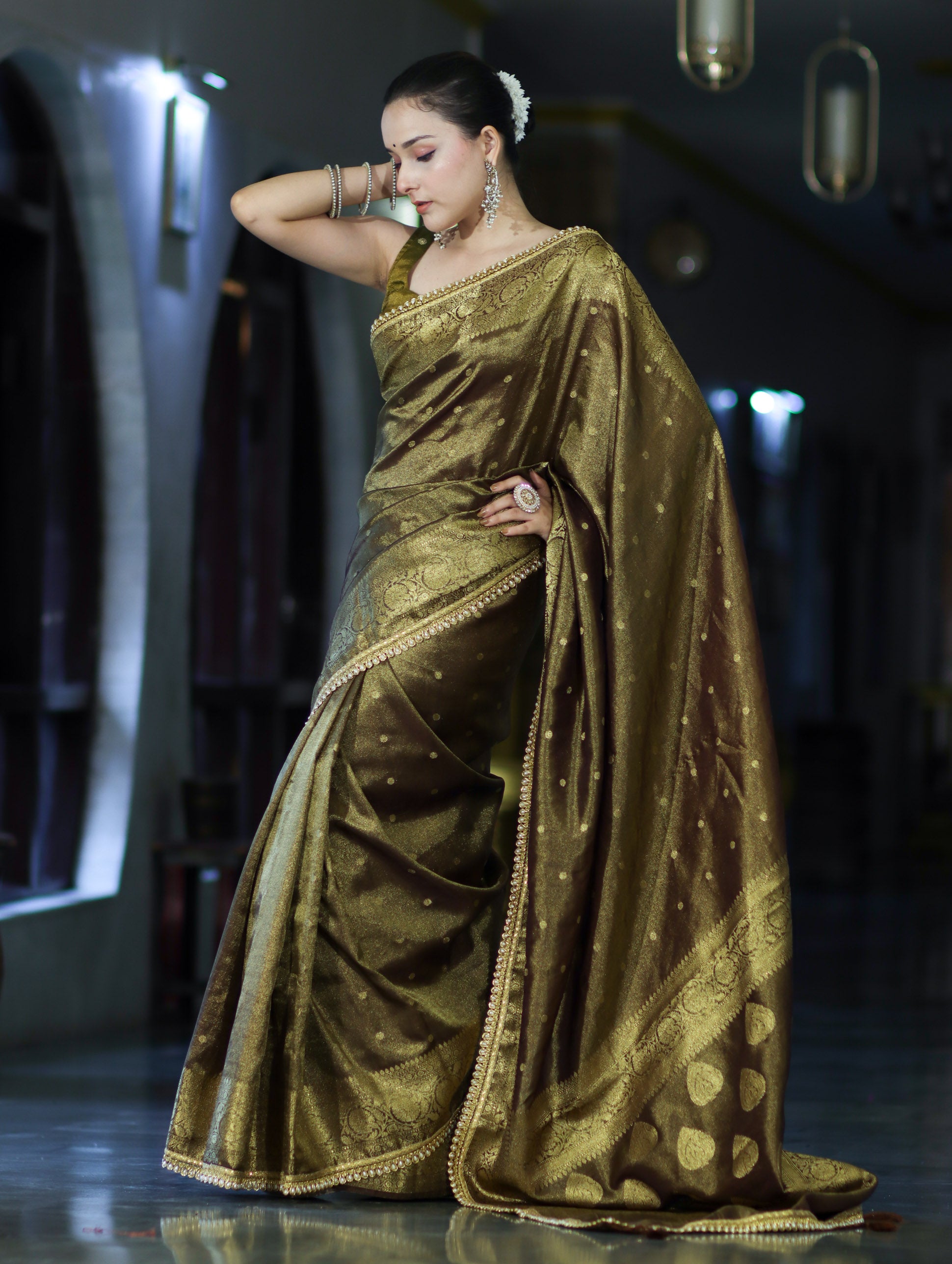 Banarasee Handloom Shimmer Silk Saree With Buti Design Floral Border & Lace-Olive Green