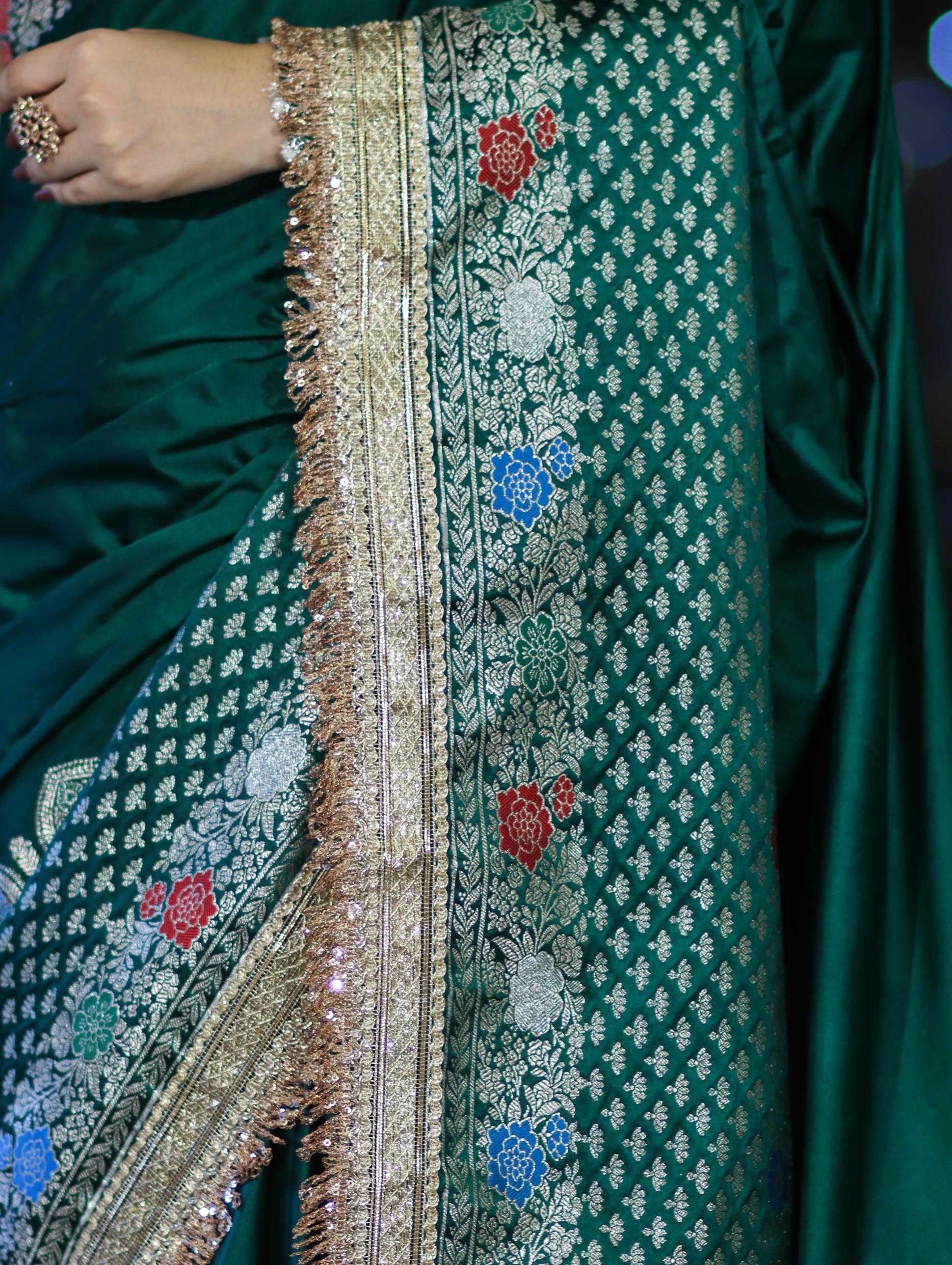Banarasee Handloom Mashru Silk Saree With Meenadar Skirt Border & Lace-Green