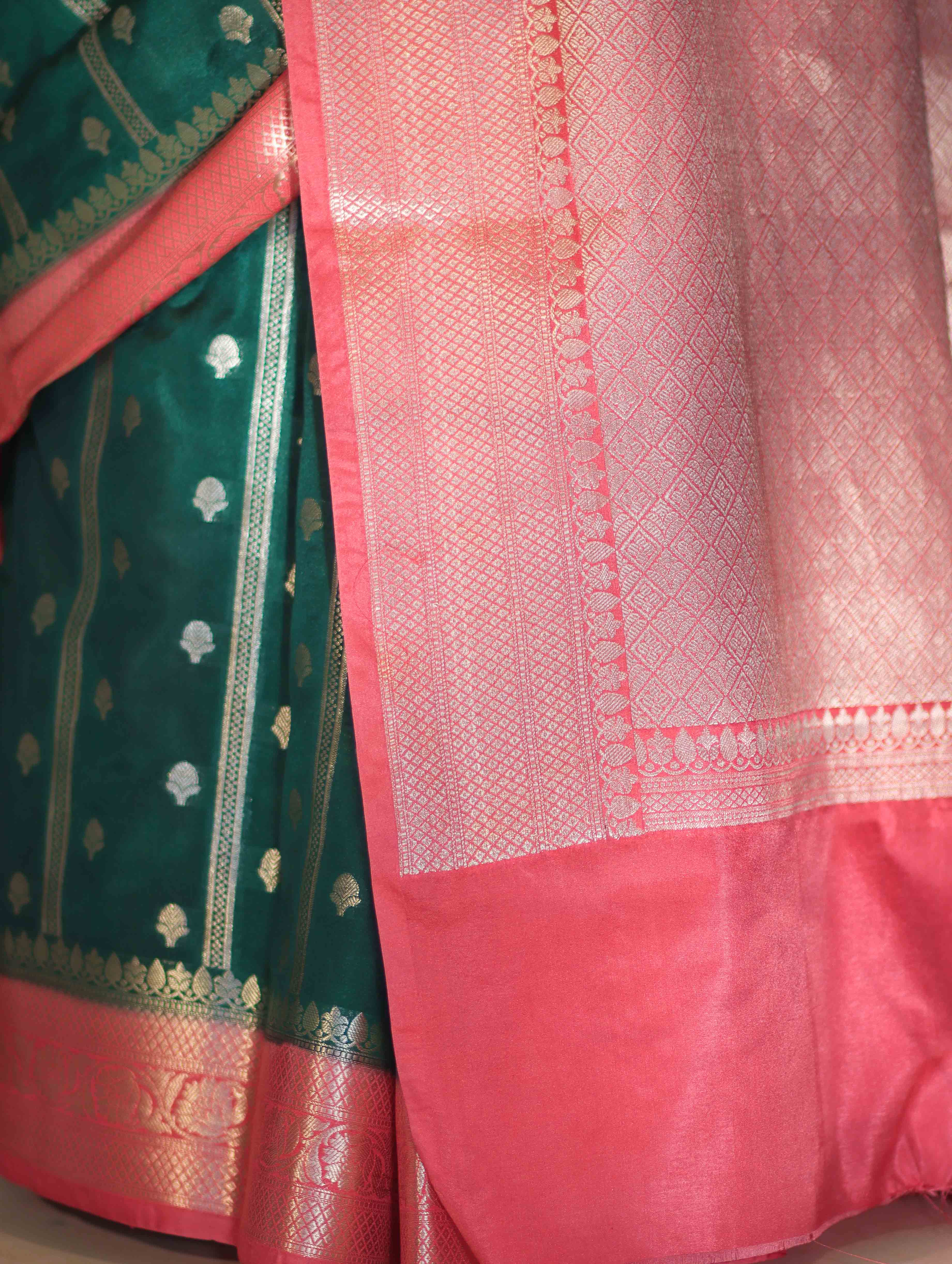 Banarasee Handloom Semi Silk Saree With Zari Design & Contrast Border-Green & Peach