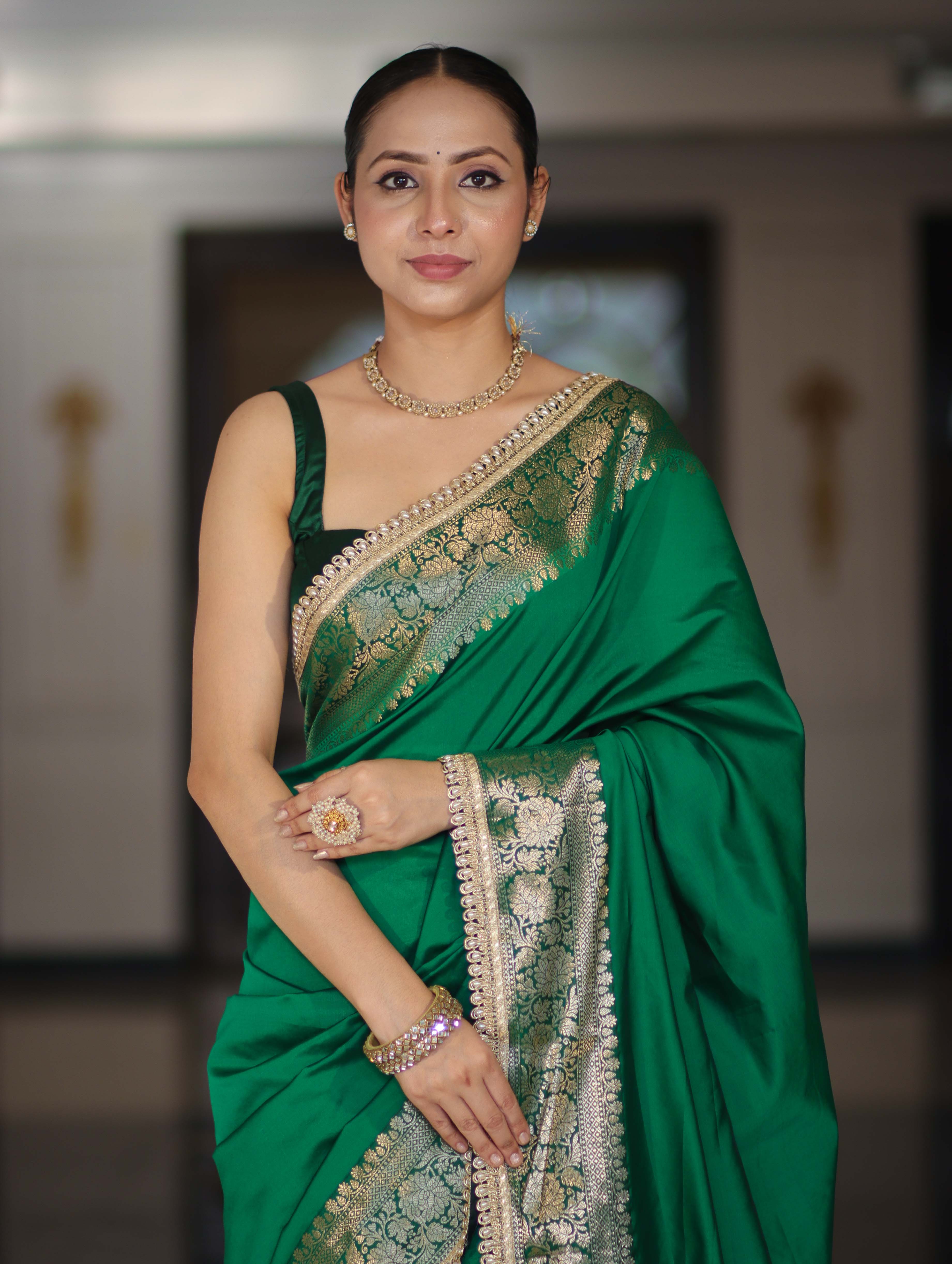 Banarasee Handloom Semi Silk Plain Saree With Zari Border & Lace-Green