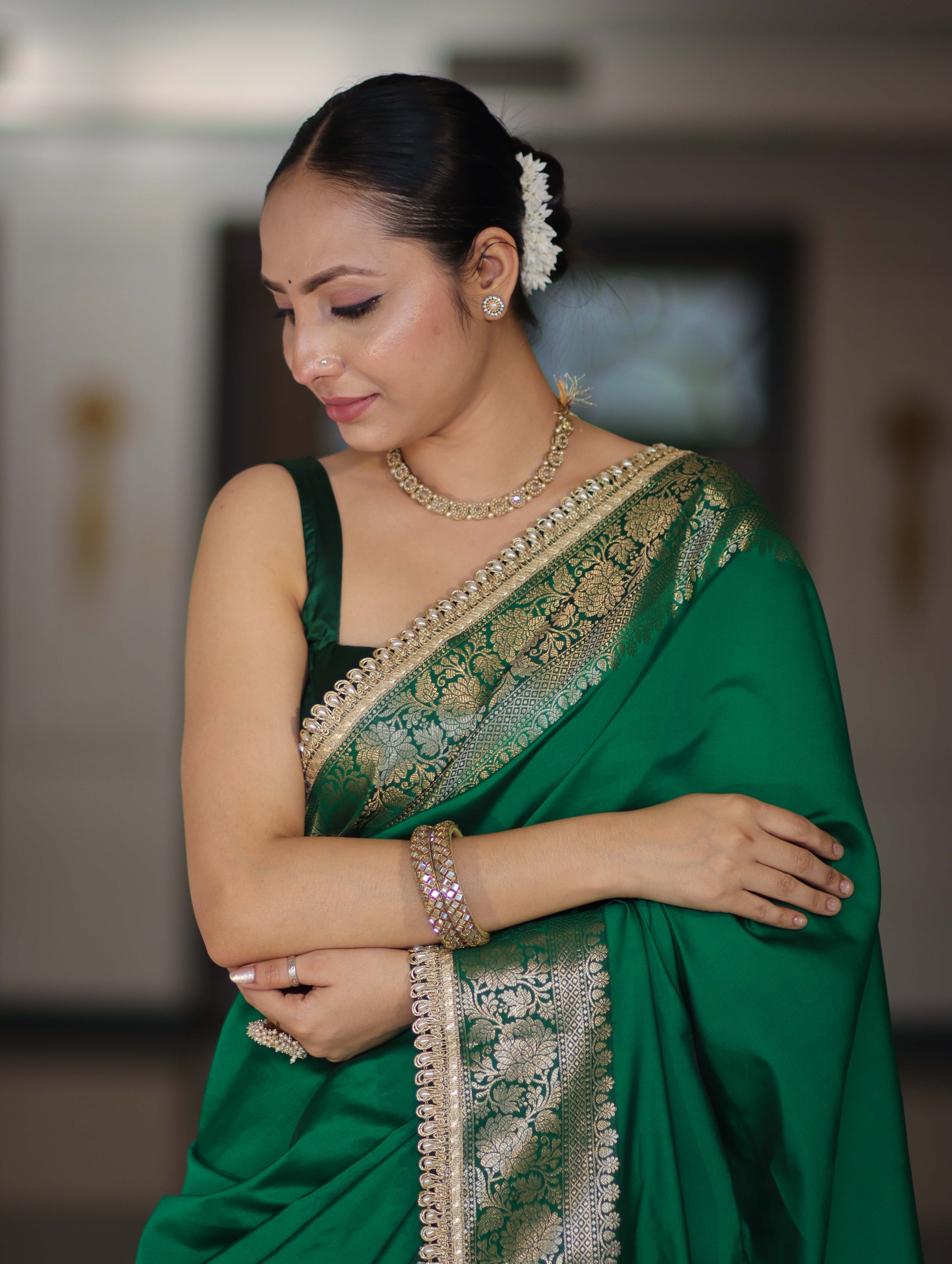 Banarasee Handloom Semi Silk Plain Saree With Zari Border & Lace-Green