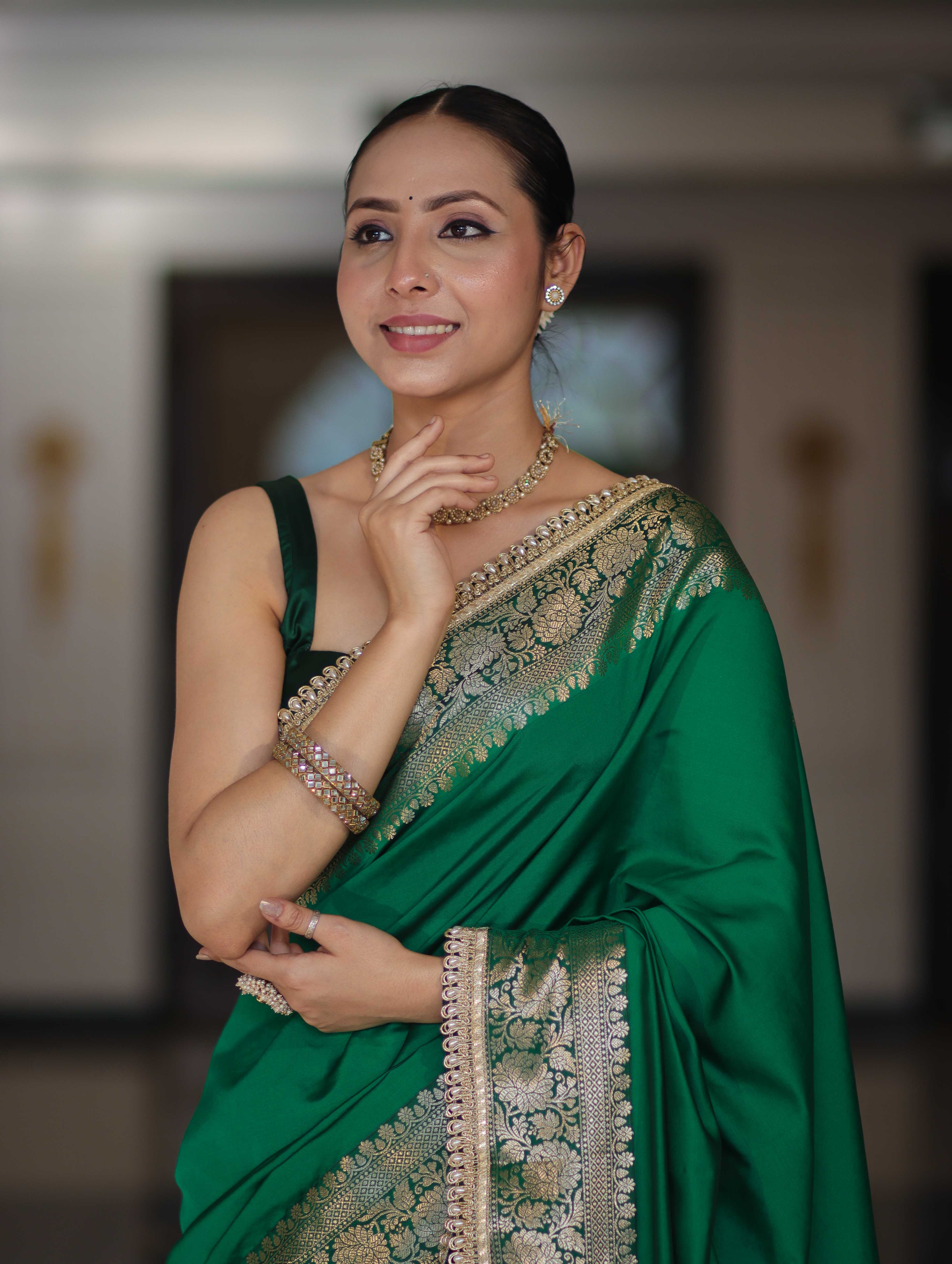 Banarasee Handloom Semi Silk Plain Saree With Zari Border & Lace-Green
