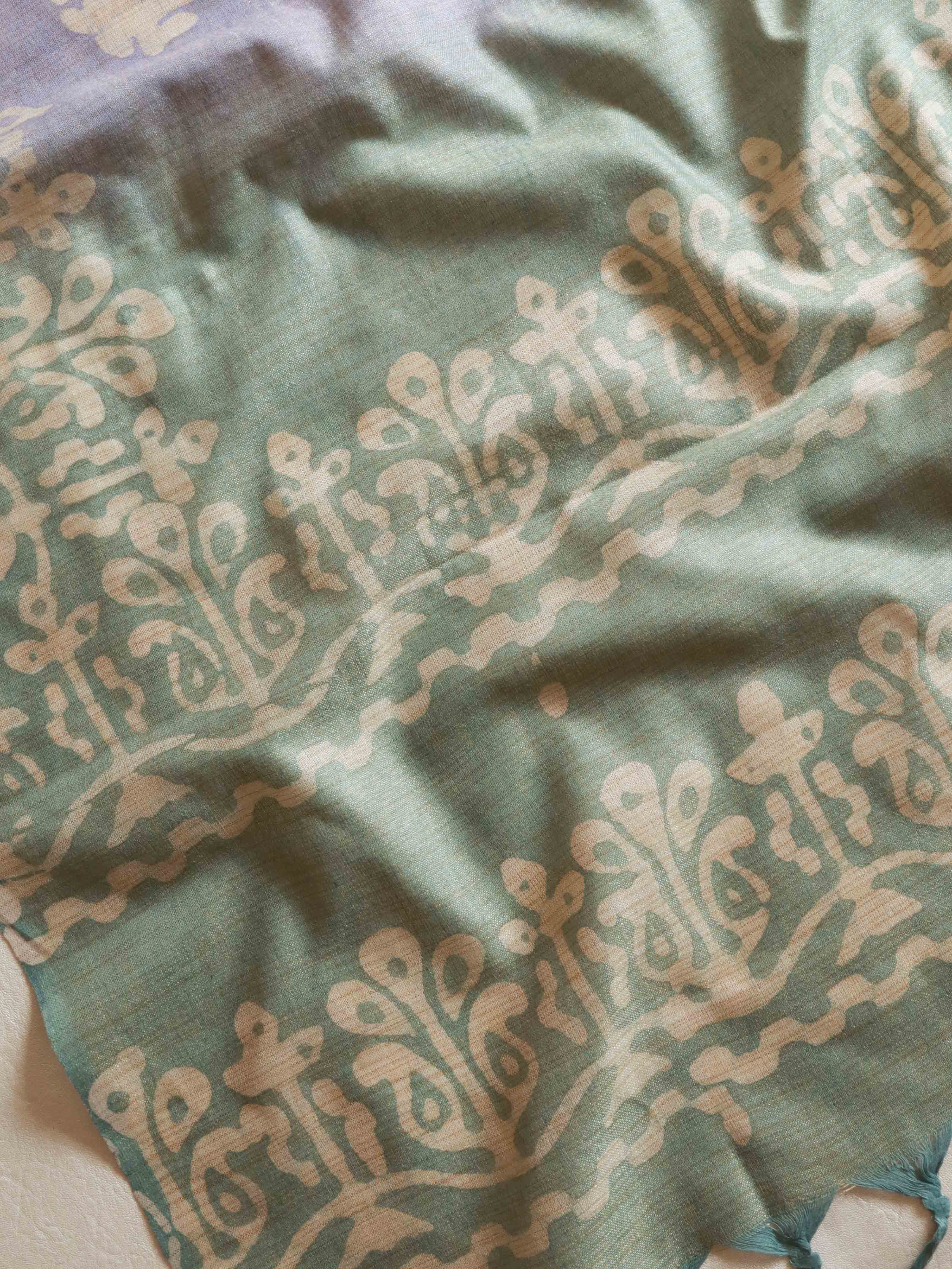 Handloom Khadi Cotton Hand-Dyed Batik Pattern Salwar Kameez Dupatta Set-Purple & Green
