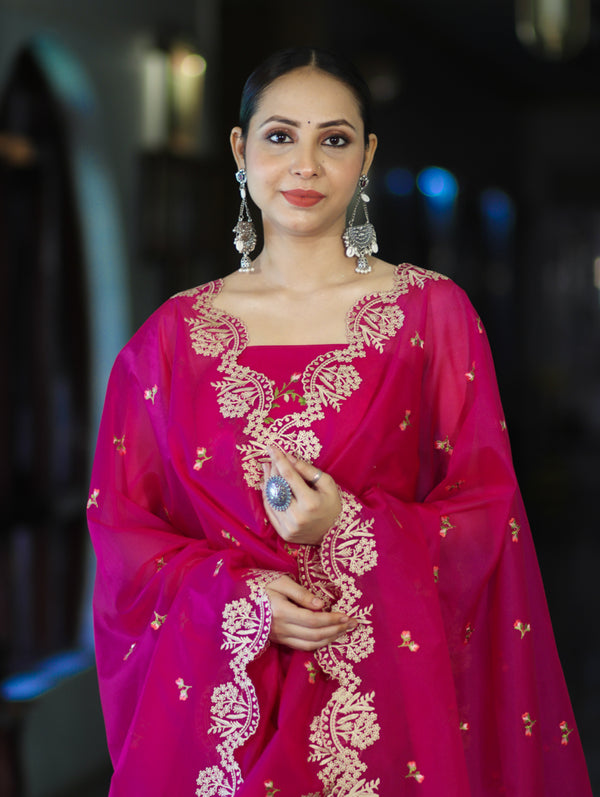 Banarasee Resham Embroidered Chanderi Salwar Kameez With Organza Dupatta Set-Magenta