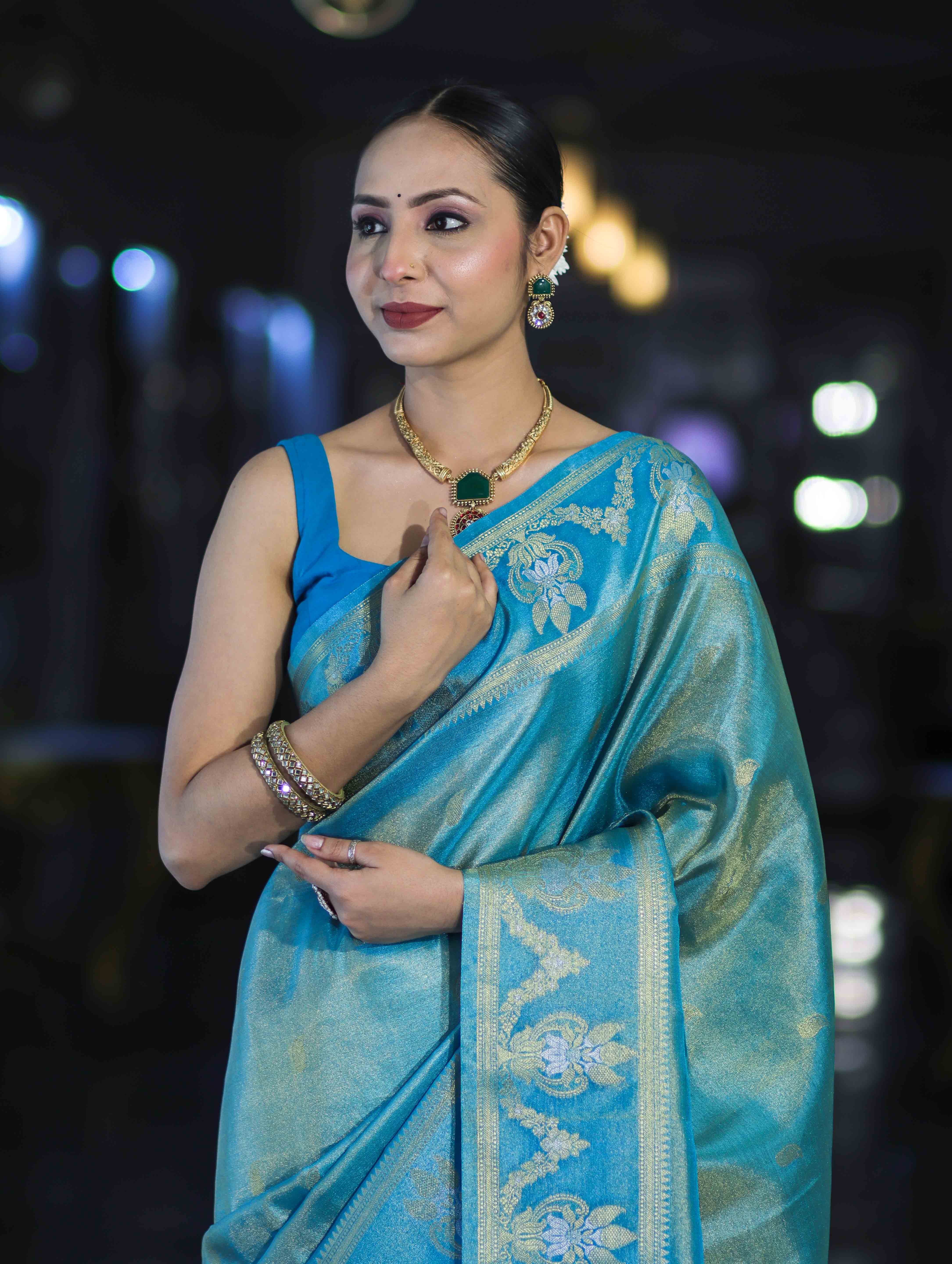 Banarasee Handloom Dual Tone Shimmer Silk Saree With Buti Design & Temple Border-Blue (Gold Tone)