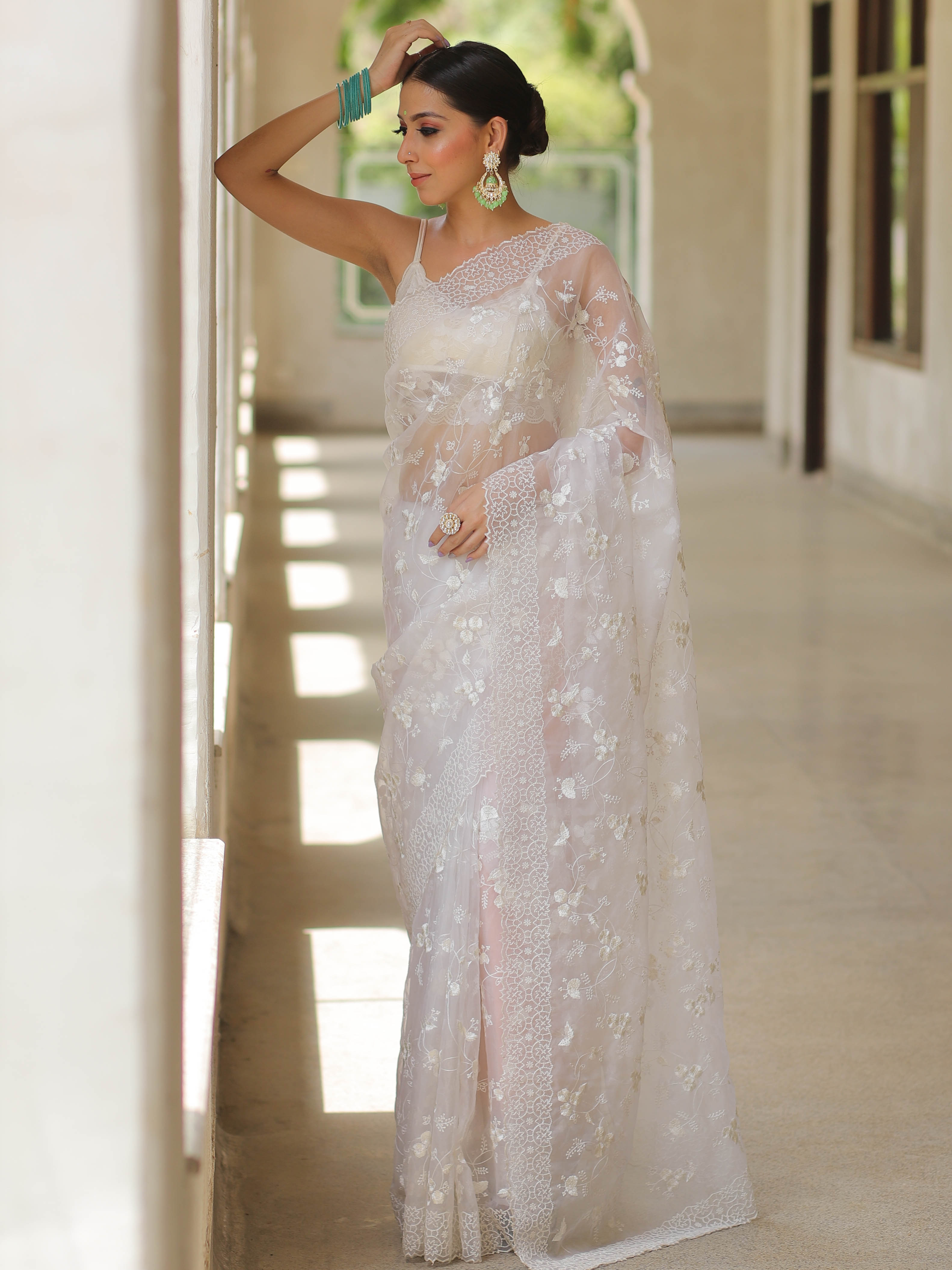 Banarasee Handwoven Organza Floral Embroidery Saree-White