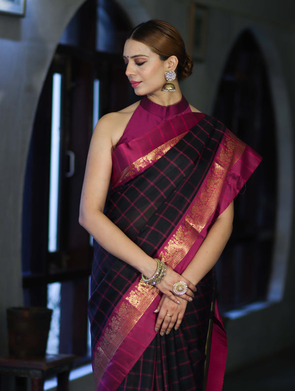 Banarasee Handloom Semi Silk Saree With Checks Pattern & Contrast Border-Black & Magenta
