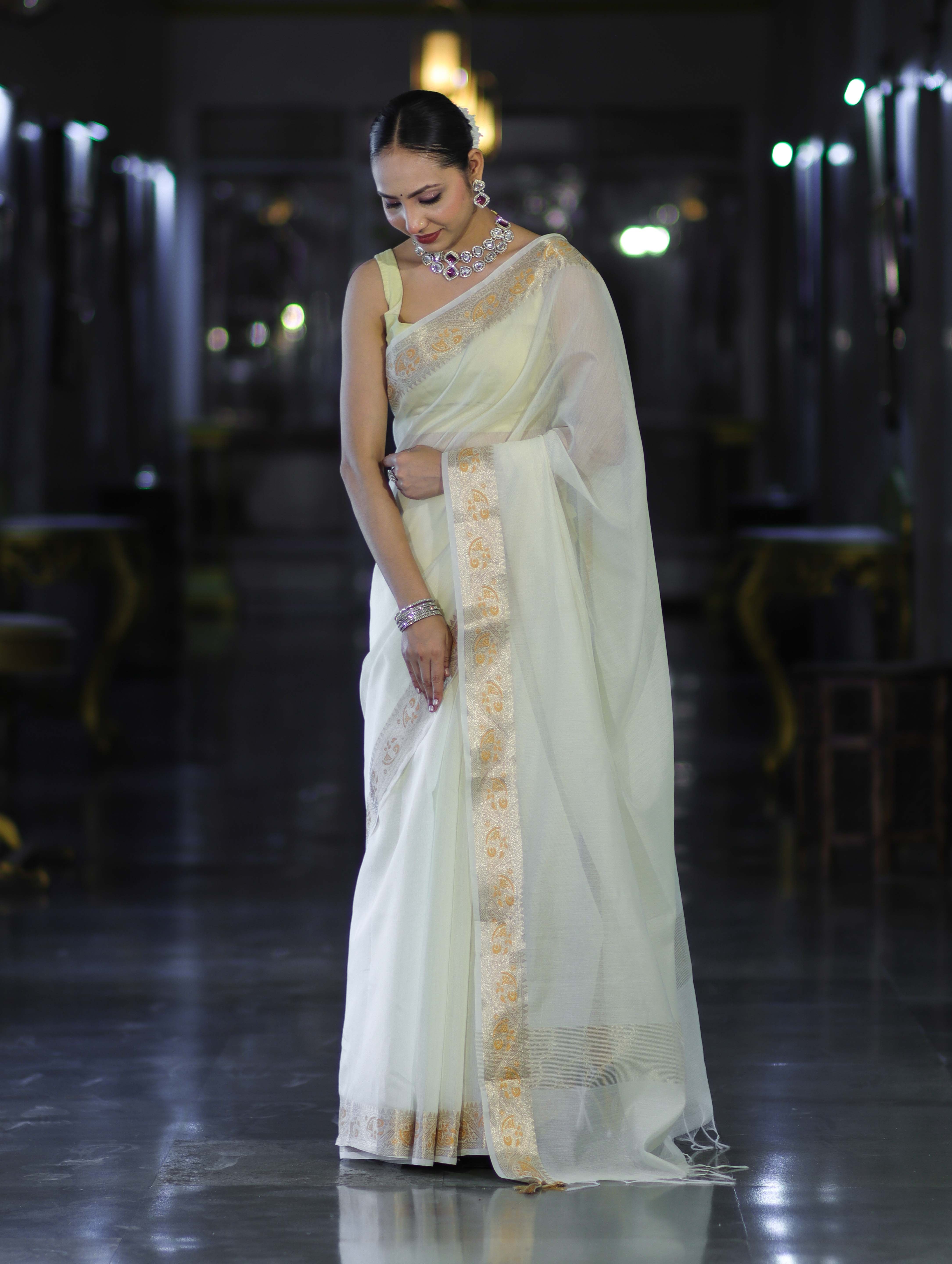 Banarasee Cotton Silk Plain Saree With Floral Zari Border-Cream