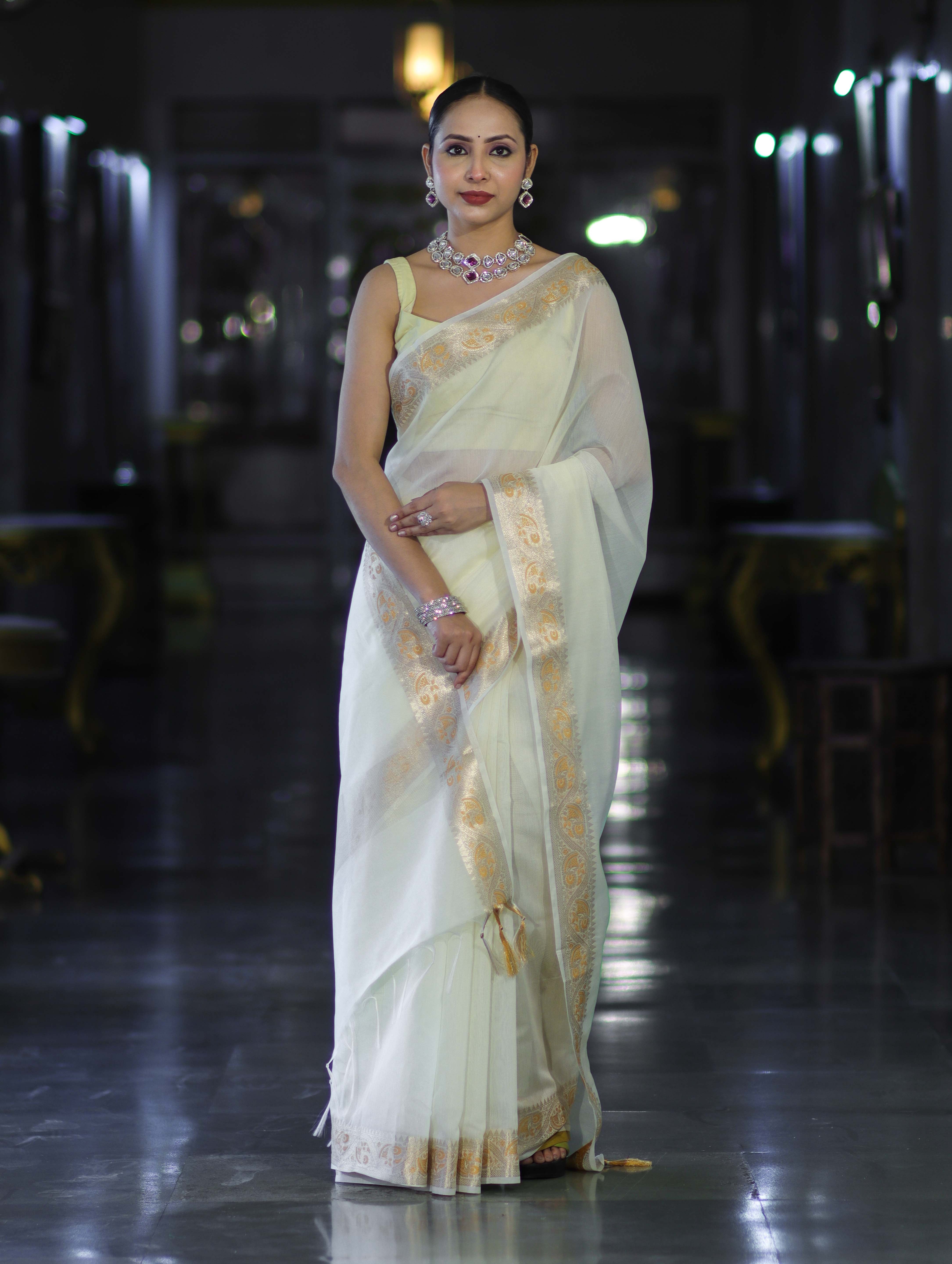 Banarasee Cotton Silk Plain Saree With Floral Zari Border-Cream