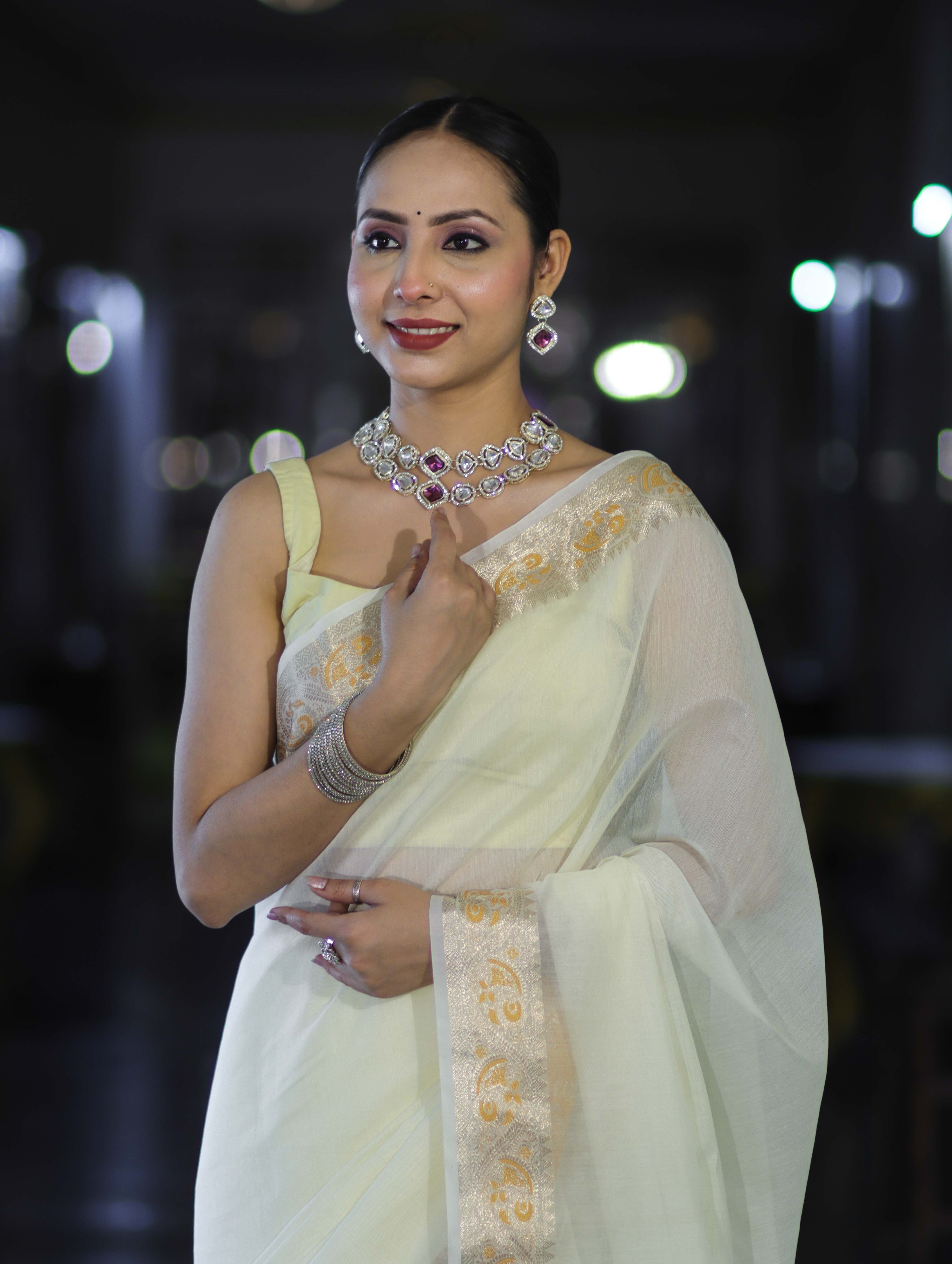 Banarasee Cotton Silk Plain Saree With Floral Zari Border-Cream