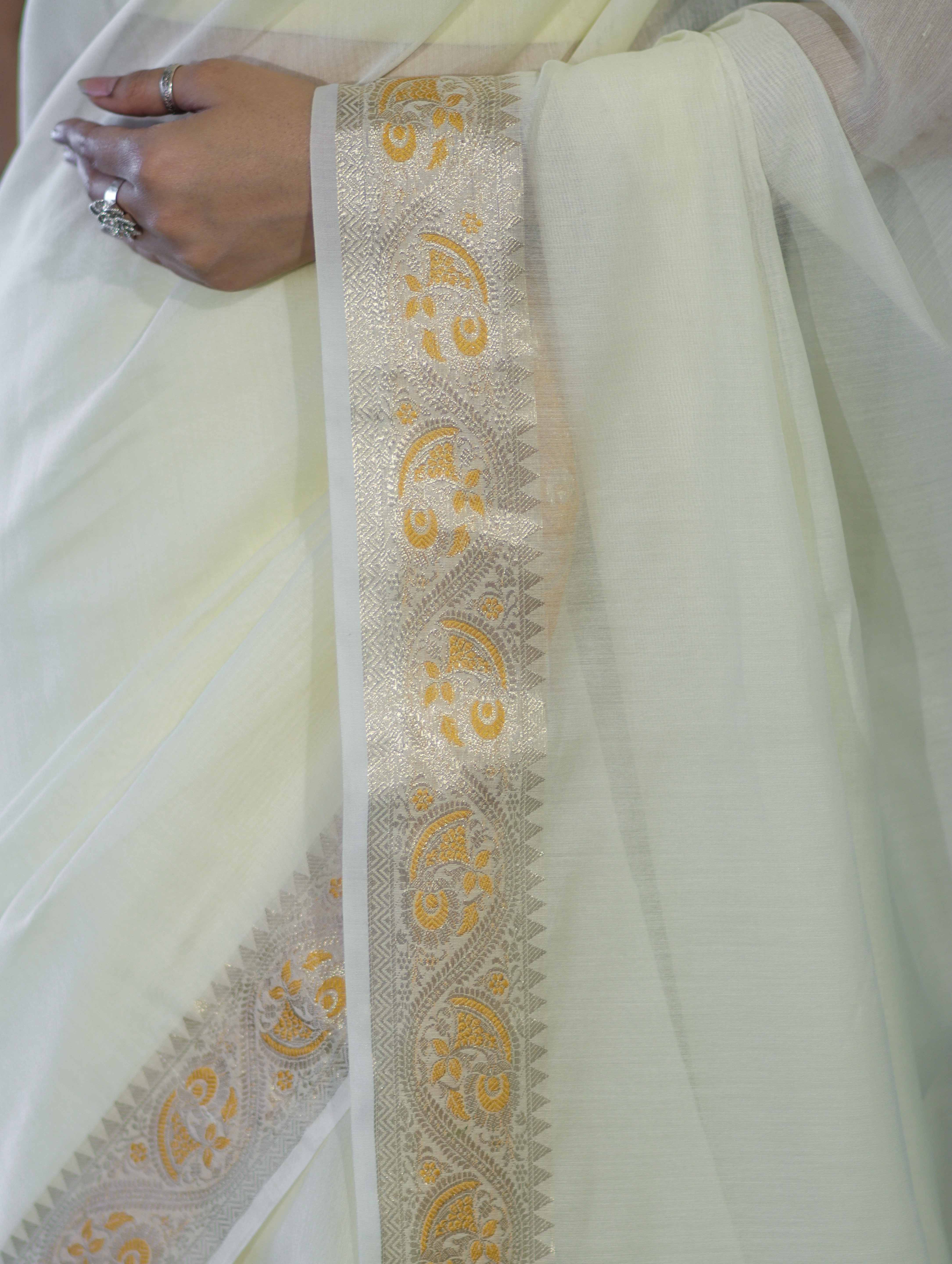 Banarasee Cotton Silk Plain Saree With Floral Zari Border-Cream