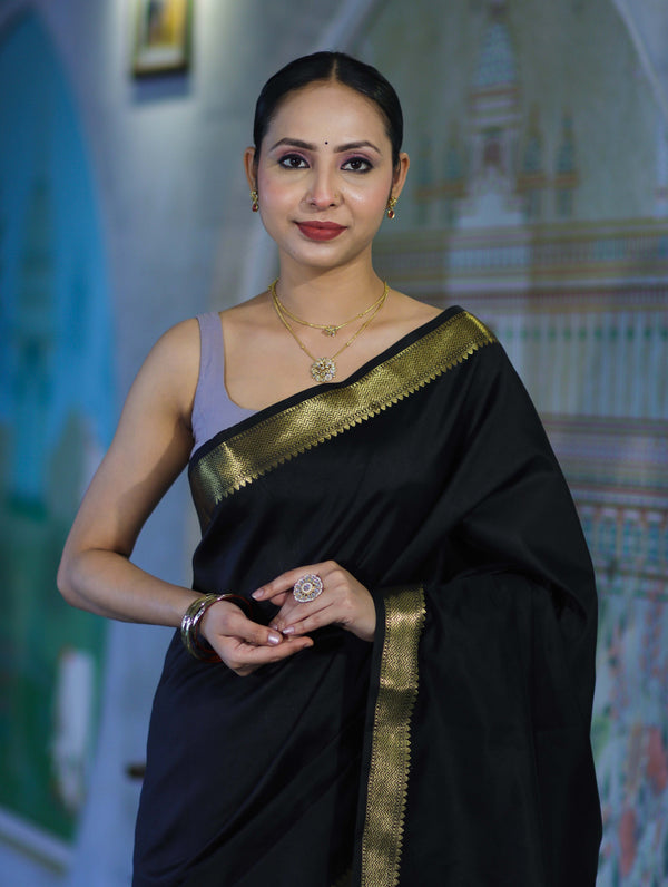 Banarasee Handloom Cotton Silk Plain Saree With Contrast Pallu & Border-Black & Grey
