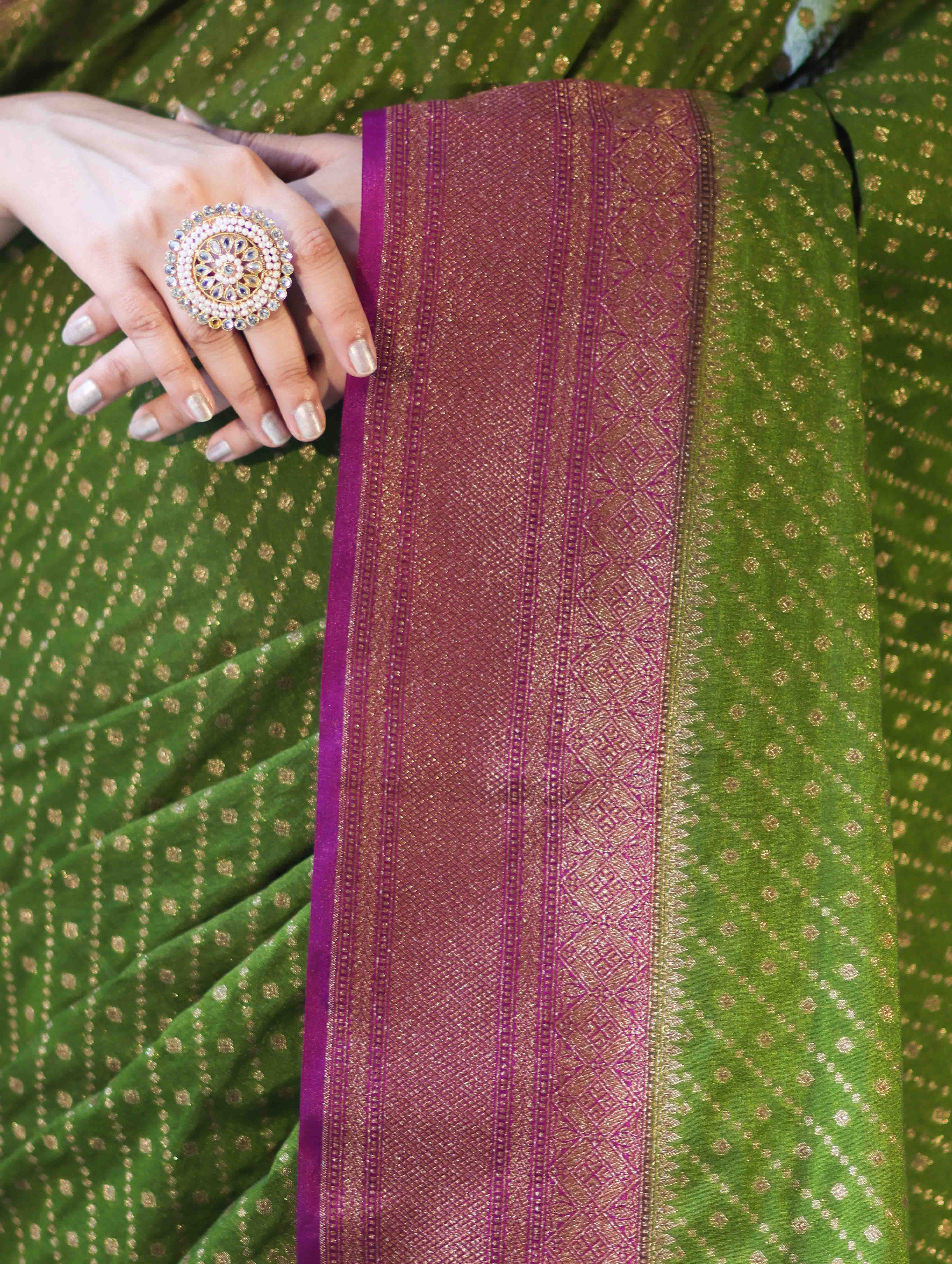 Banarasee Handwoven Georgette Saree With Antique Zari Work & Contrast Border-Green & Magenta
