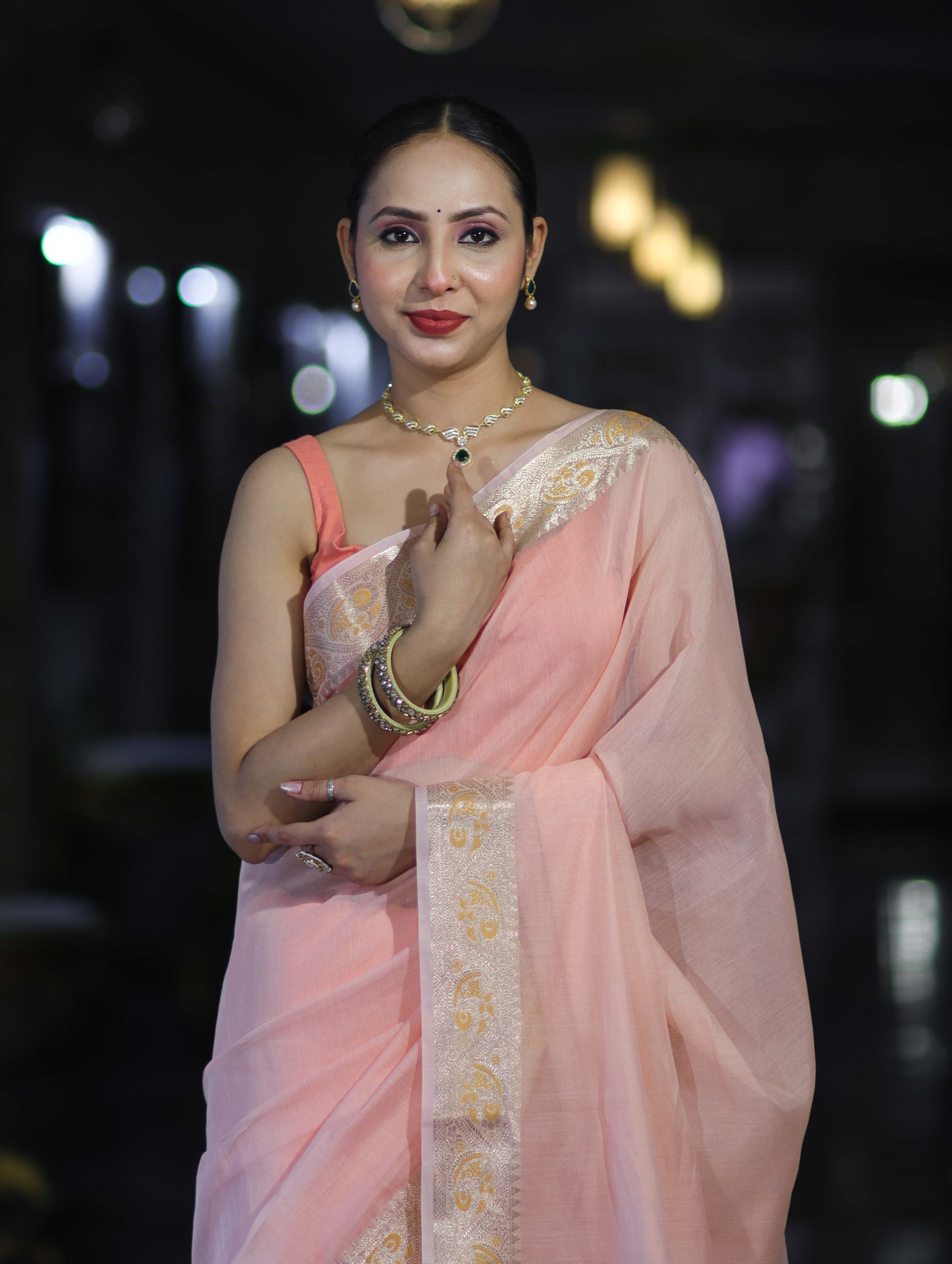 Banarasee Cotton Silk Plain Saree With Floral Zari Border-Pastel Peach