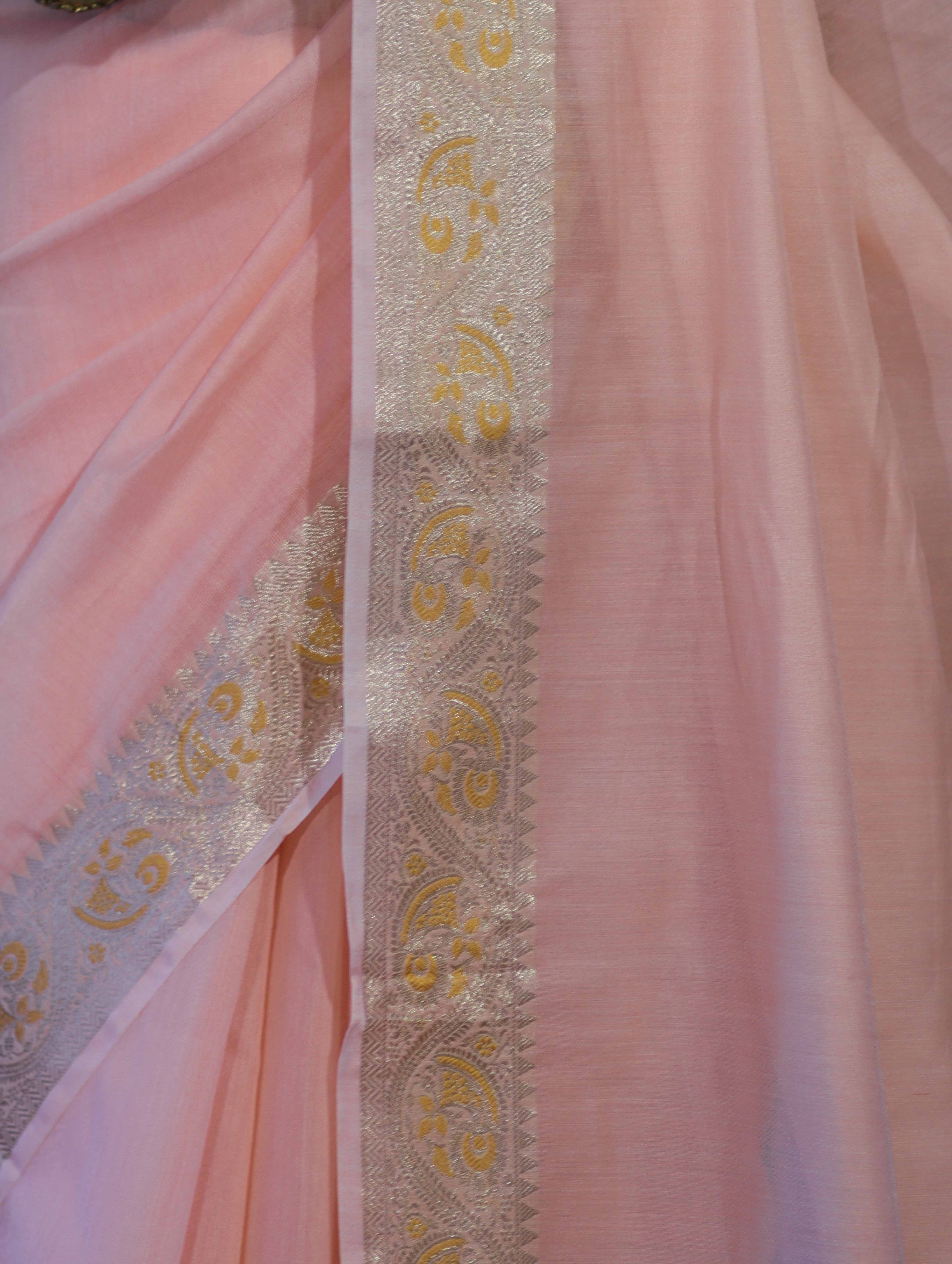 Banarasee Cotton Silk Plain Saree With Floral Zari Border-Pastel Peach