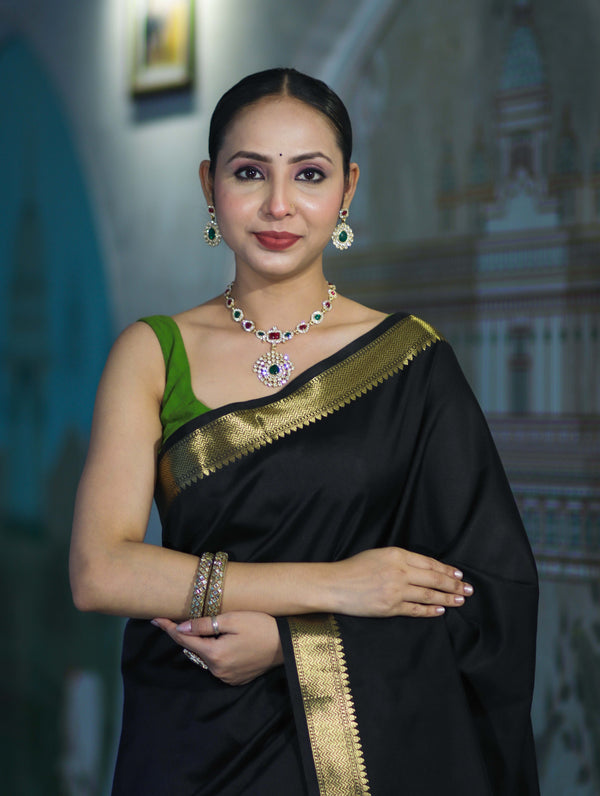 Banarasee Handloom Cotton Silk Plain Saree With Contrast Pallu & Border-Black & Green