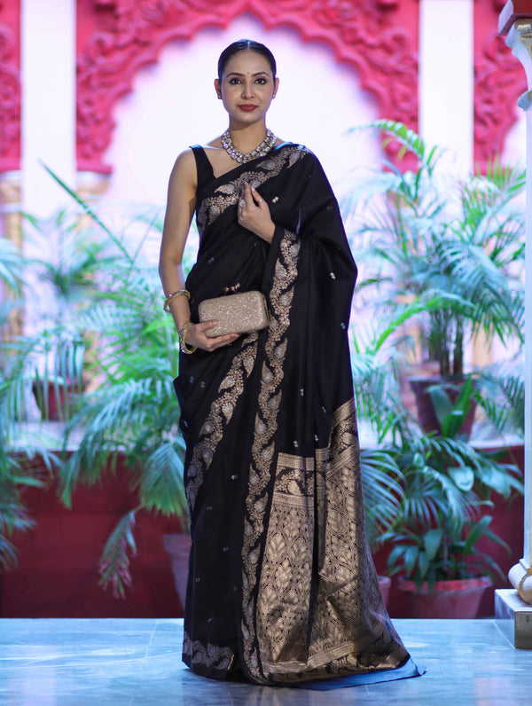 Banarasee Handloom Semi Silk Saree With Sona Rupa Zari Buti Design & Floral Border-Black