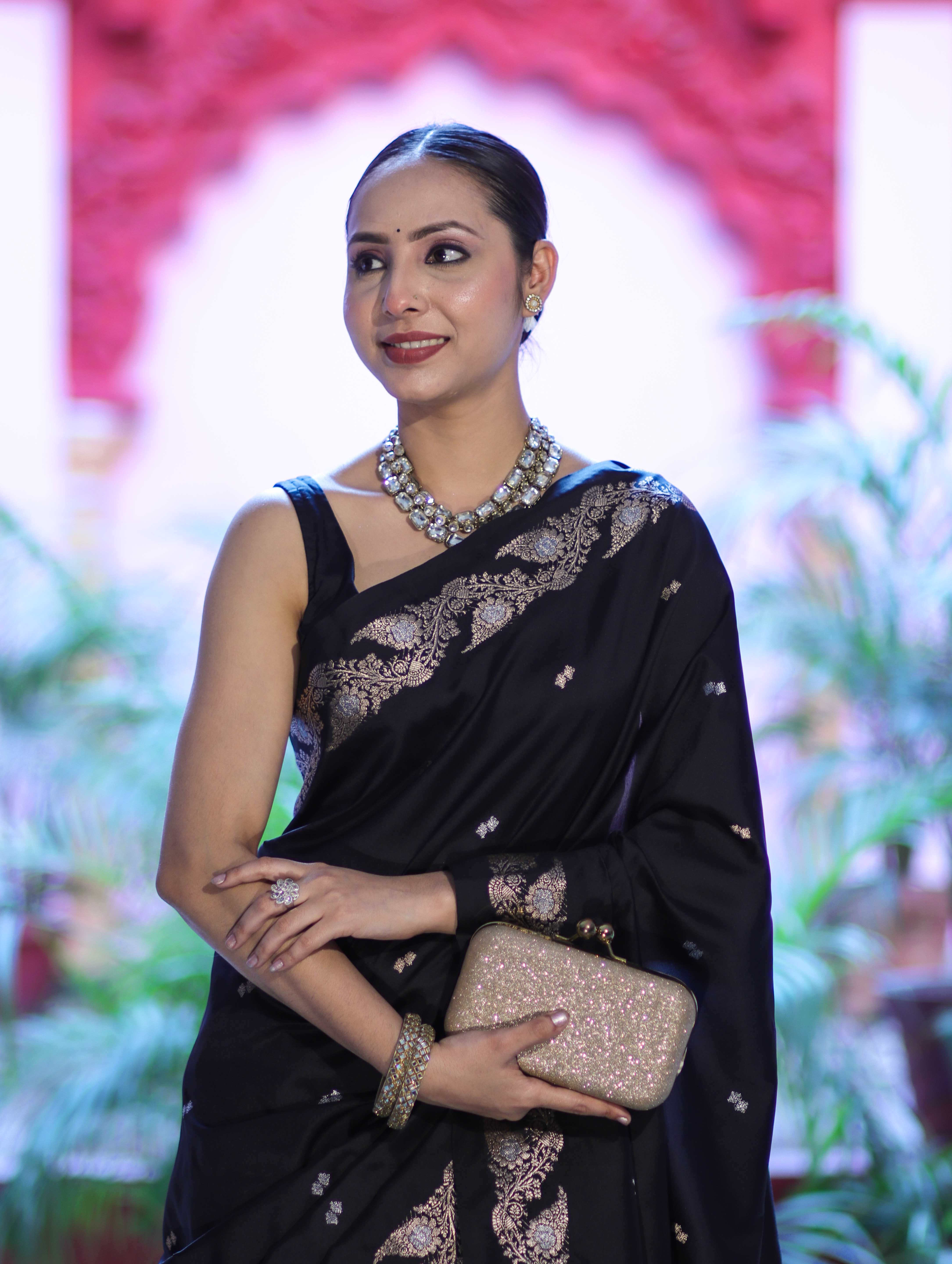 Banarasee Handloom Semi Silk Saree With Sona Rupa Zari Buti Design & Floral Border-Black