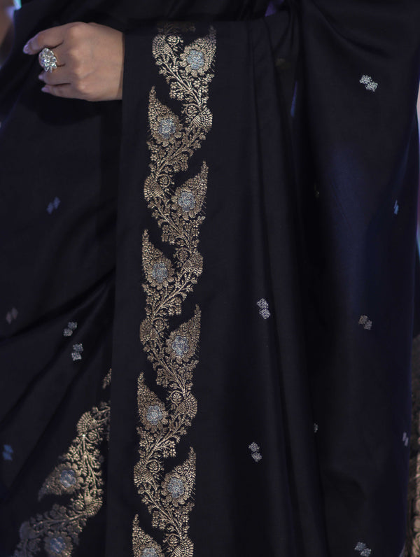 Banarasee Handloom Semi Silk Saree With Sona Rupa Zari Buti Design & Floral Border-Black