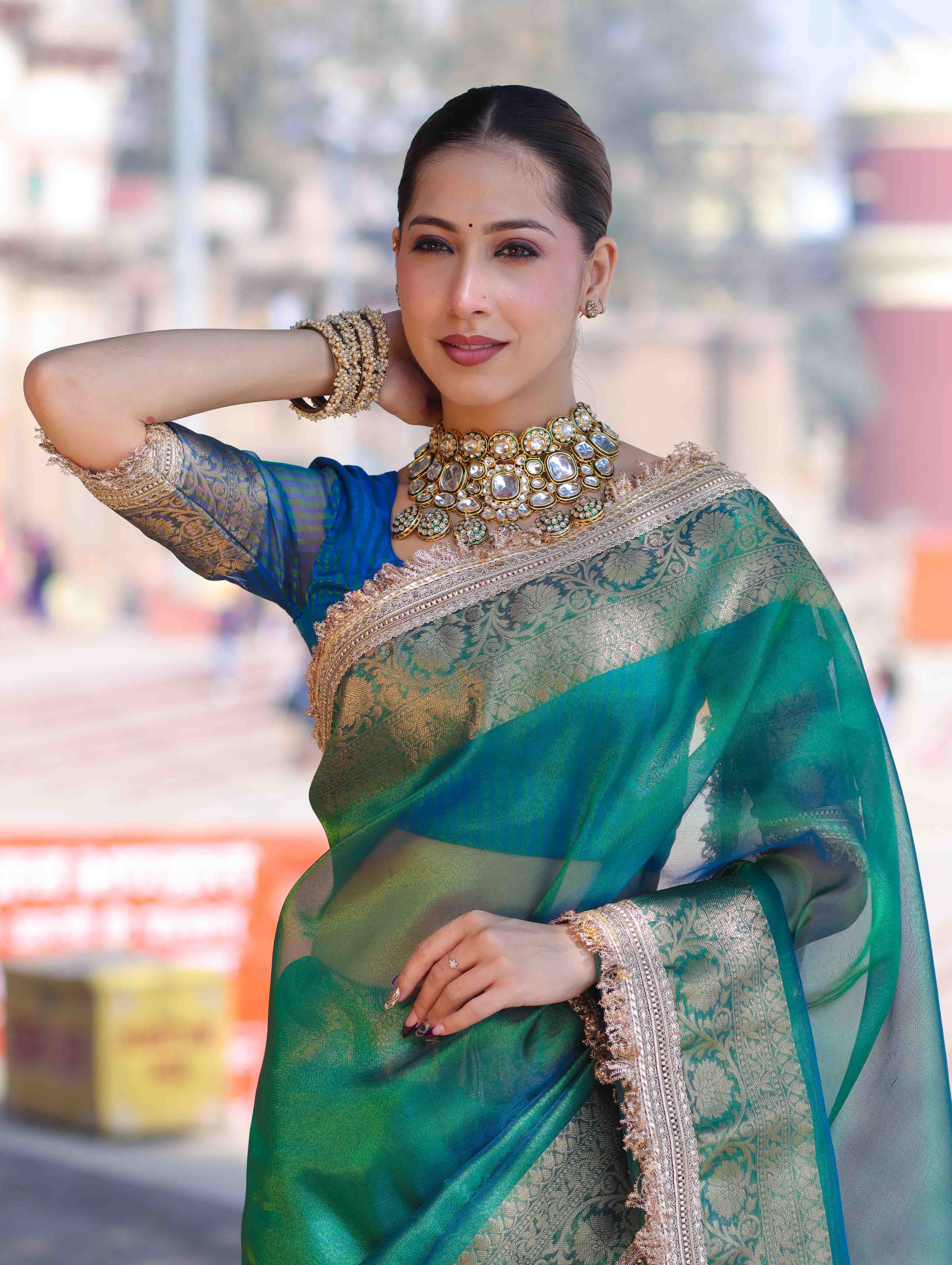 Banarasee Handloom Dual Shaded Plain Tissue Saree With Zari Border & Lace-Green