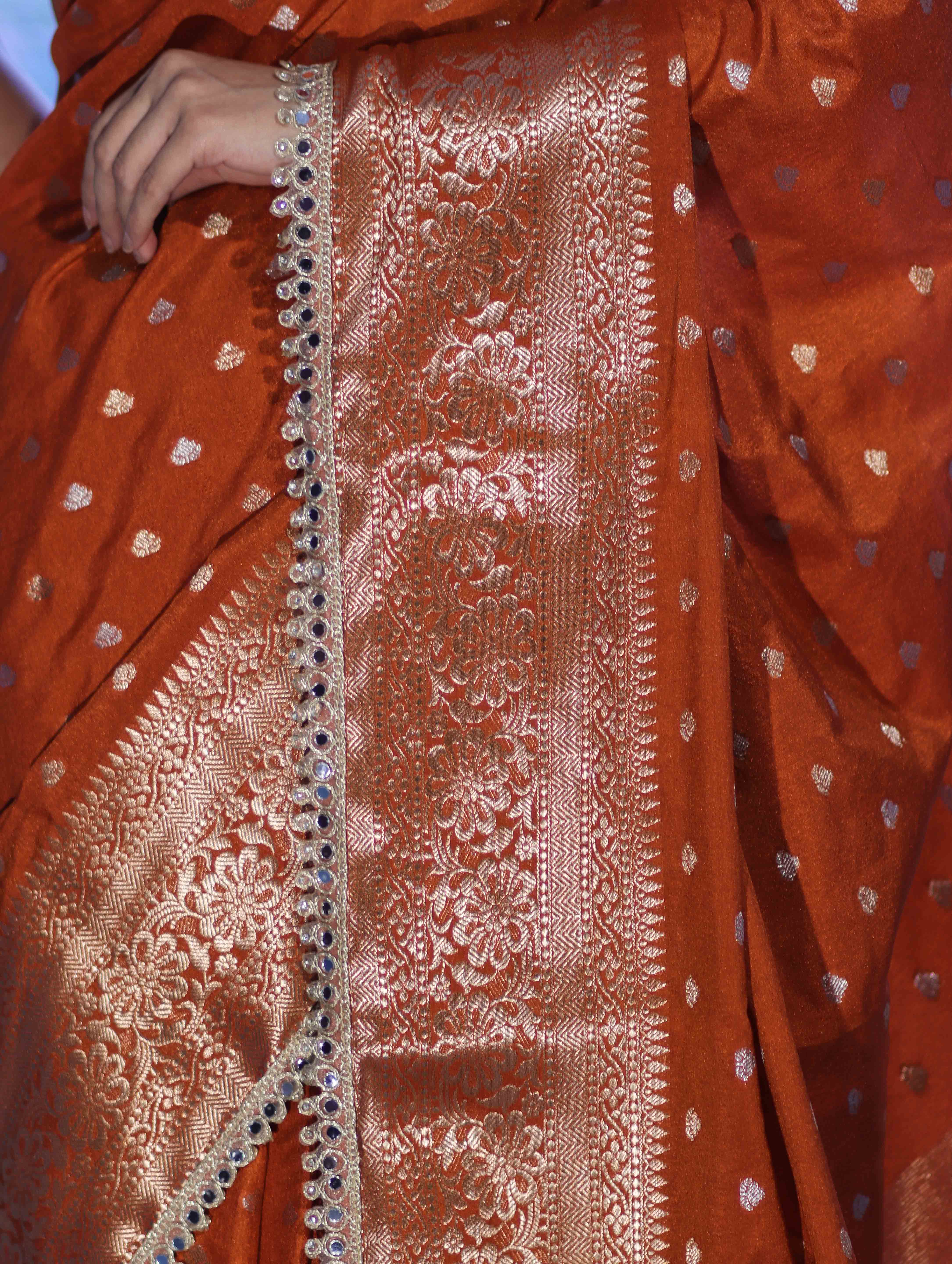 Banarasee Handloom Semi Silk Saree With Zari Buti Design & Lace Border-Rust