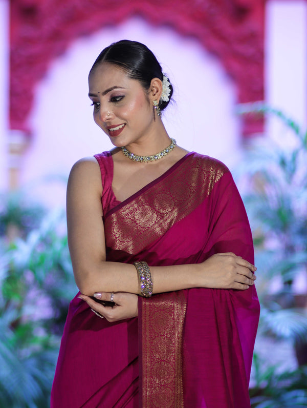 Banarasee Handloom Cotton Silk Plain Saree With Antique Zari Border-Magenta