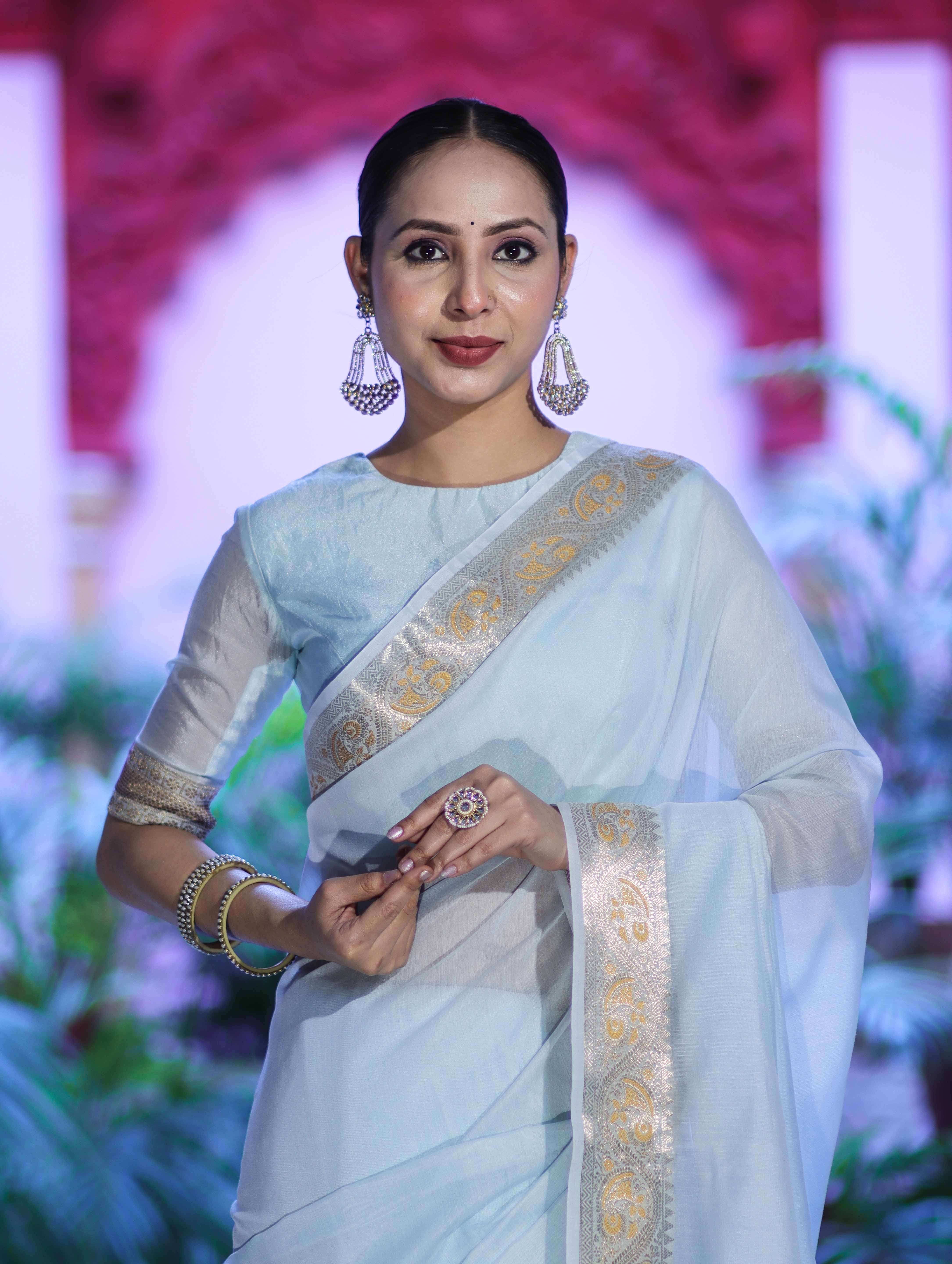 Banarasee Cotton Silk Plain Saree With Floral Zari Border-Light Blue