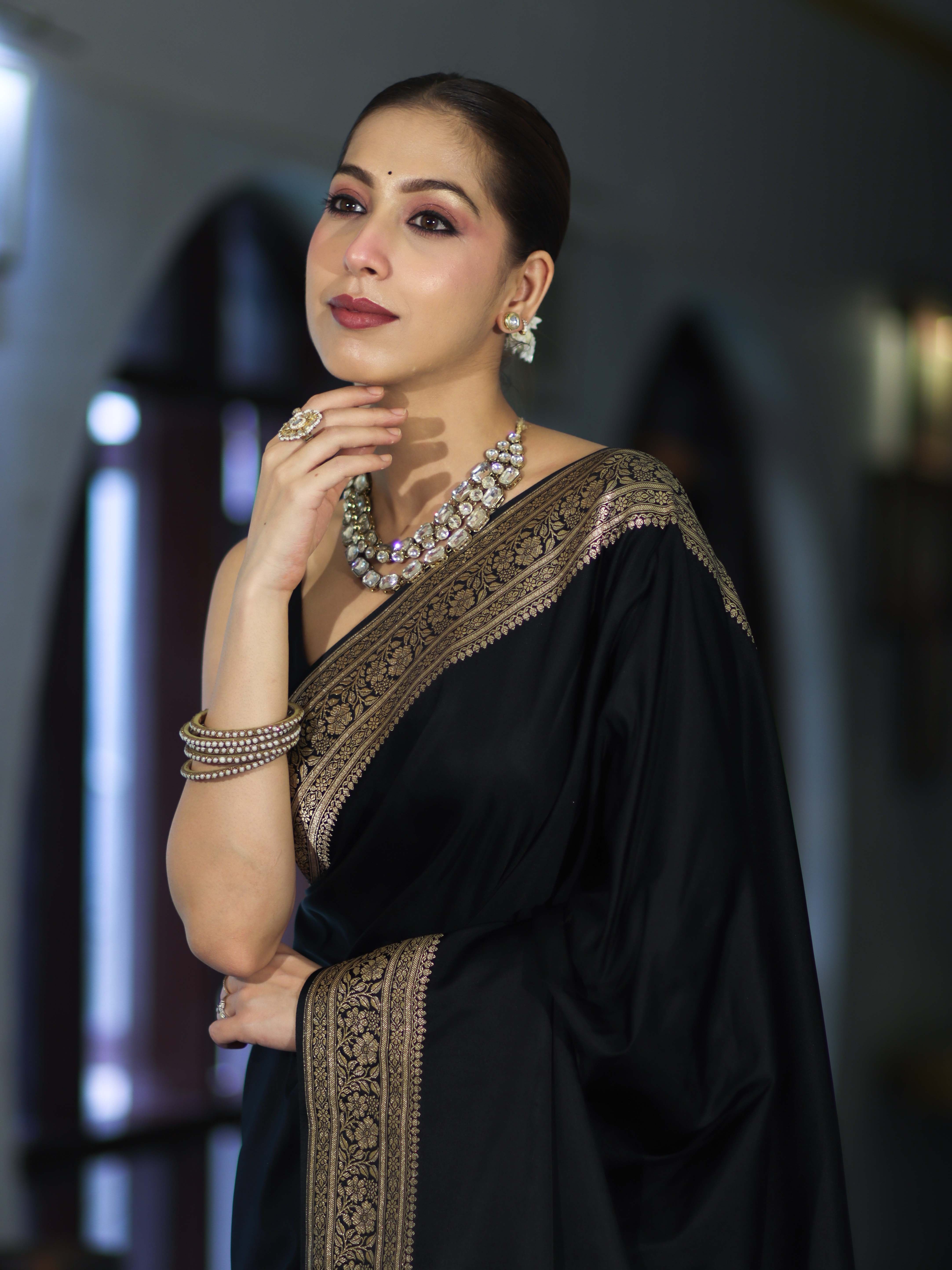 Banarasee Handloom Plain Semi Katan Saree With Gold Zari Border-Black