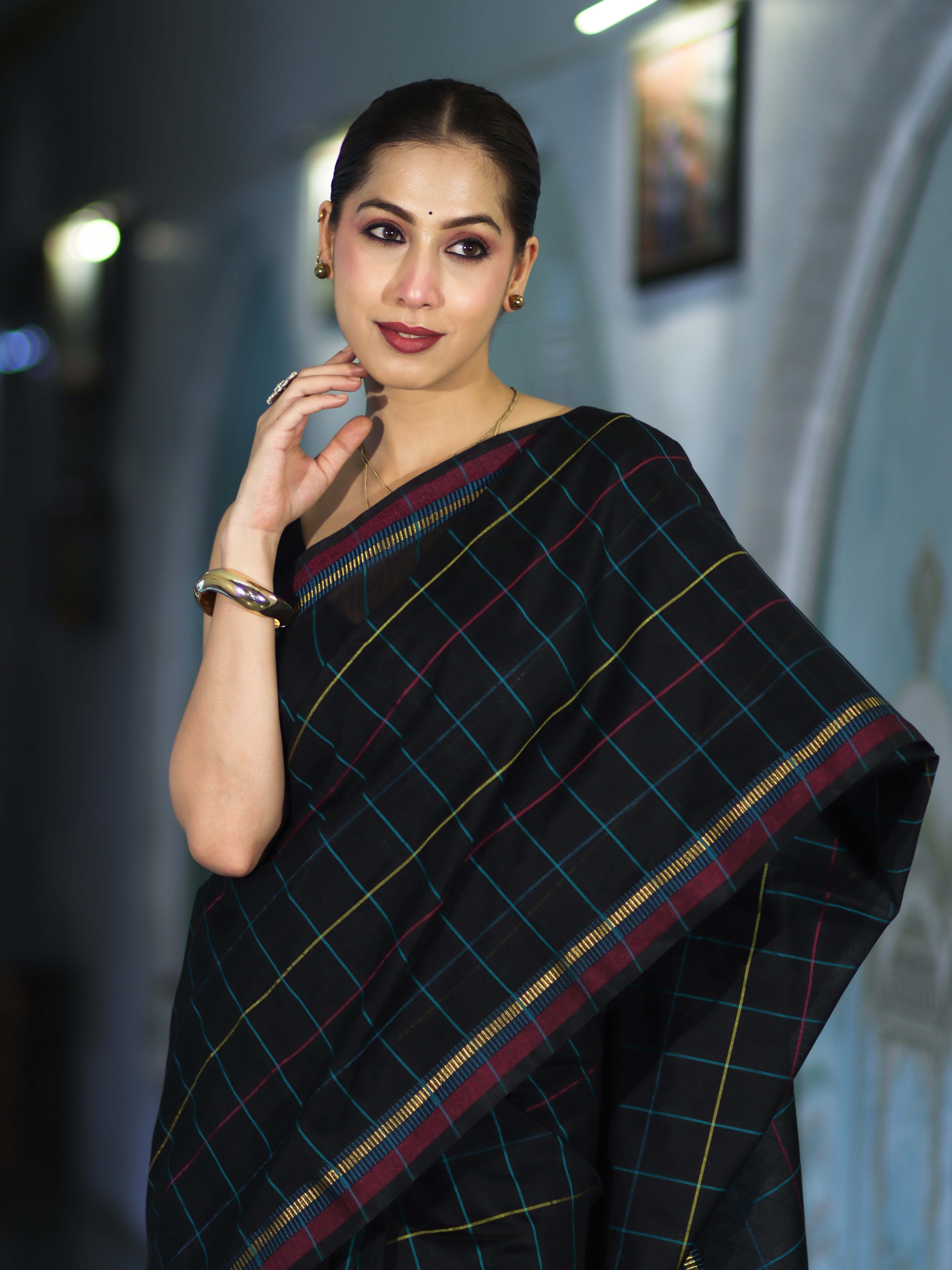 Banarasee Handloom Cotton Silk Saree With Checks Pattern & Contrast Border-Black