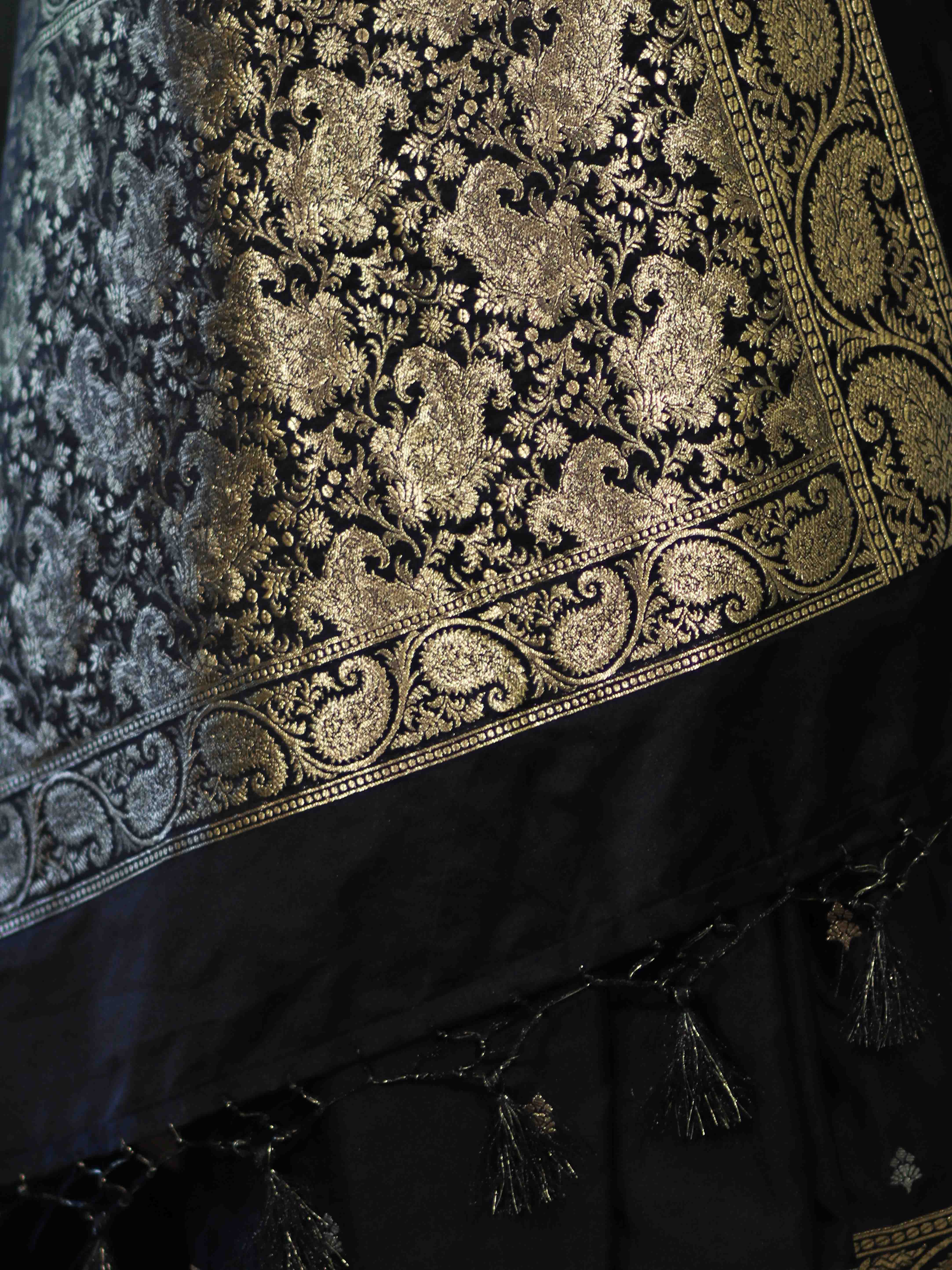 Banarasee Mashru Silk Saree With Zari Motifs & Floral Border-Black