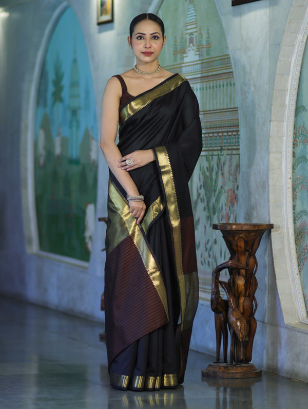 Banarasee Handloom Cotton Silk Plain Saree With Contrast Pallu & Border-Black & Brown