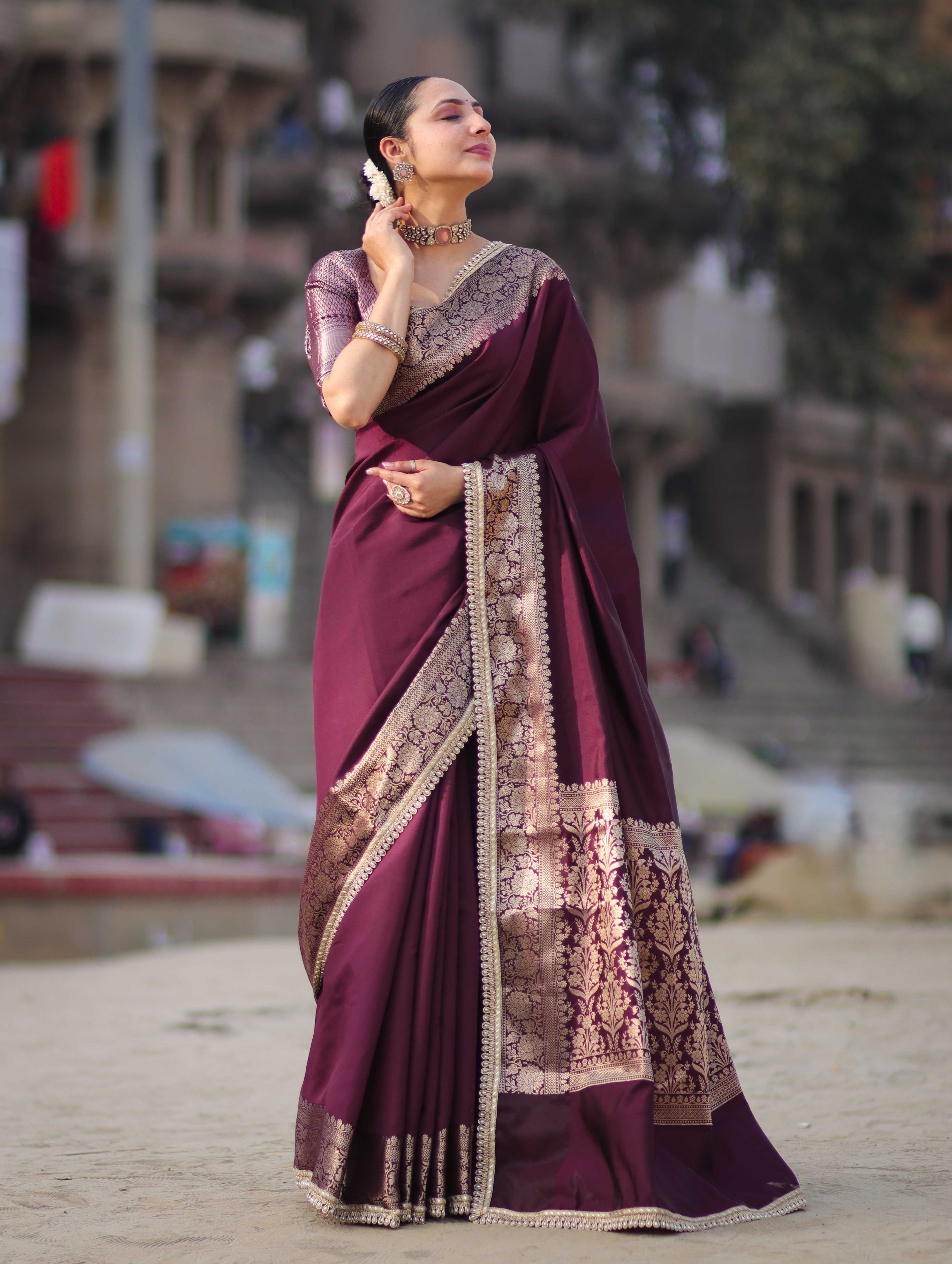 Banarasee Handloom Semi Silk Plain Saree With Zari Border & Lace-Burgundy