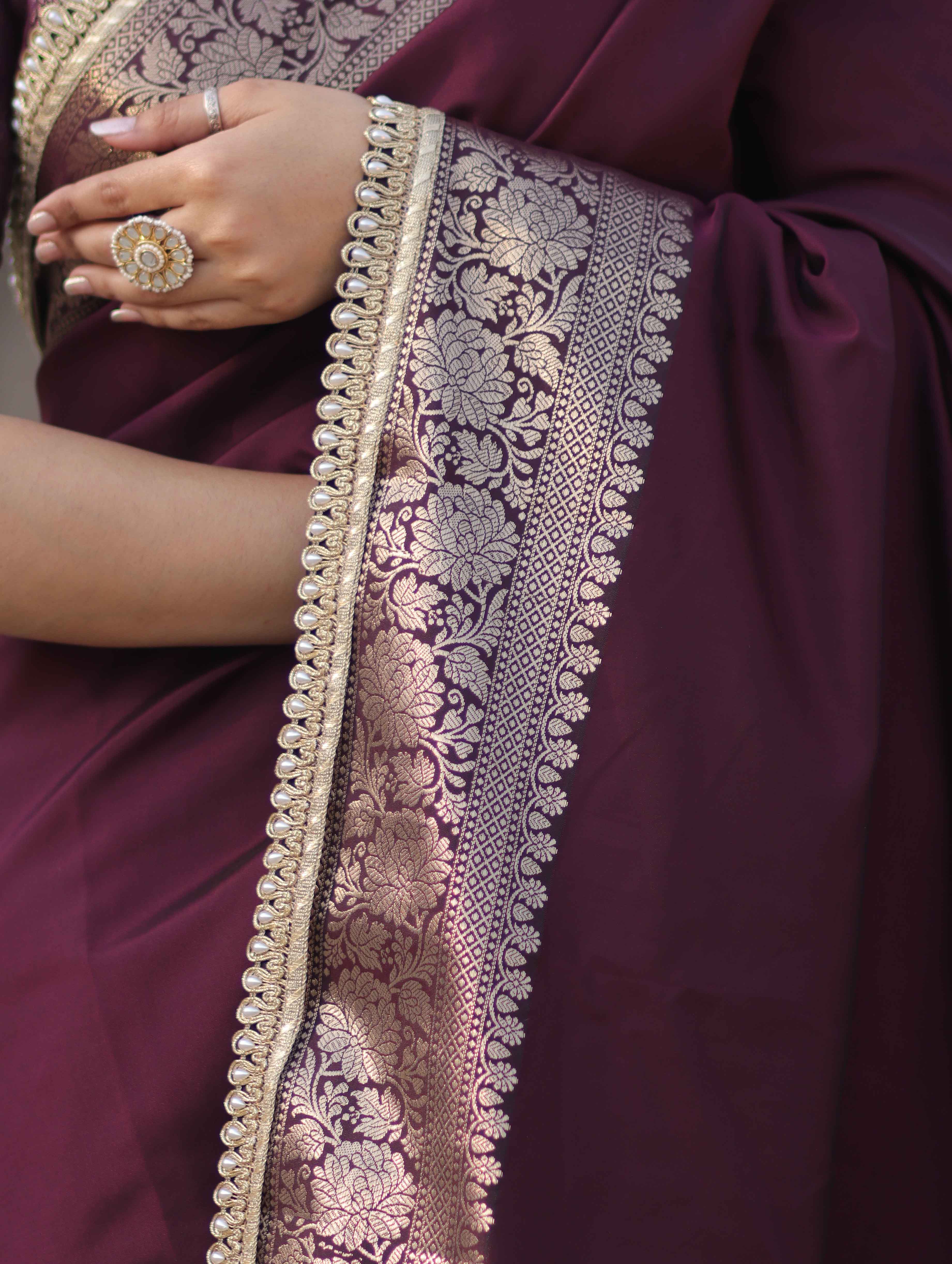 Banarasee Handloom Semi Silk Plain Saree With Zari Border & Lace-Burgundy