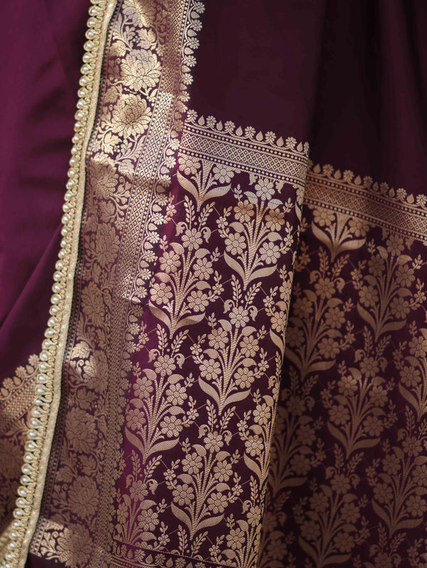 Banarasee Handloom Semi Silk Plain Saree With Zari Border & Lace-Burgundy