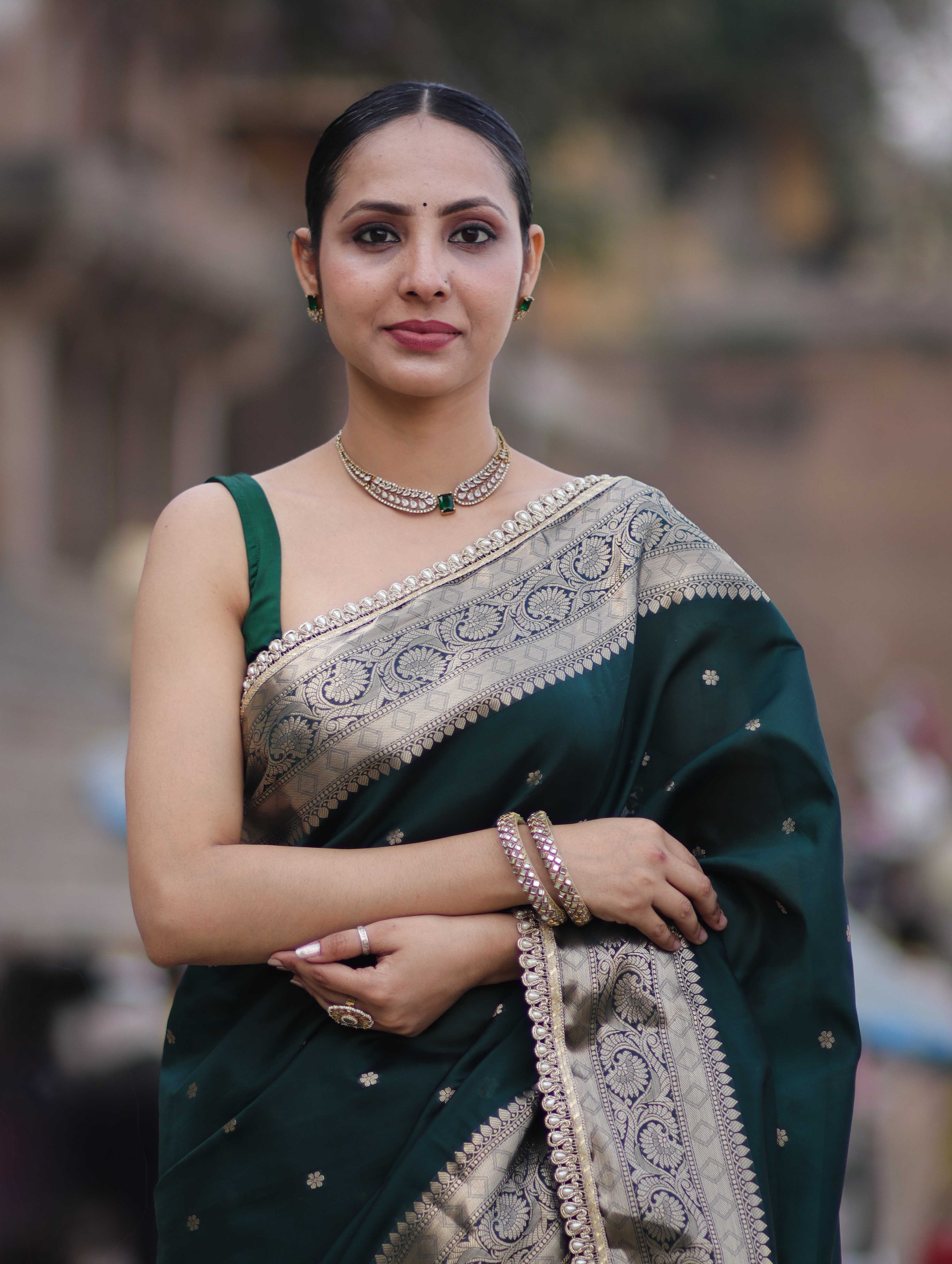 Banarasee Handloom Semi Silk Saree With Buti Design Zari Border & Lace-Deep Green