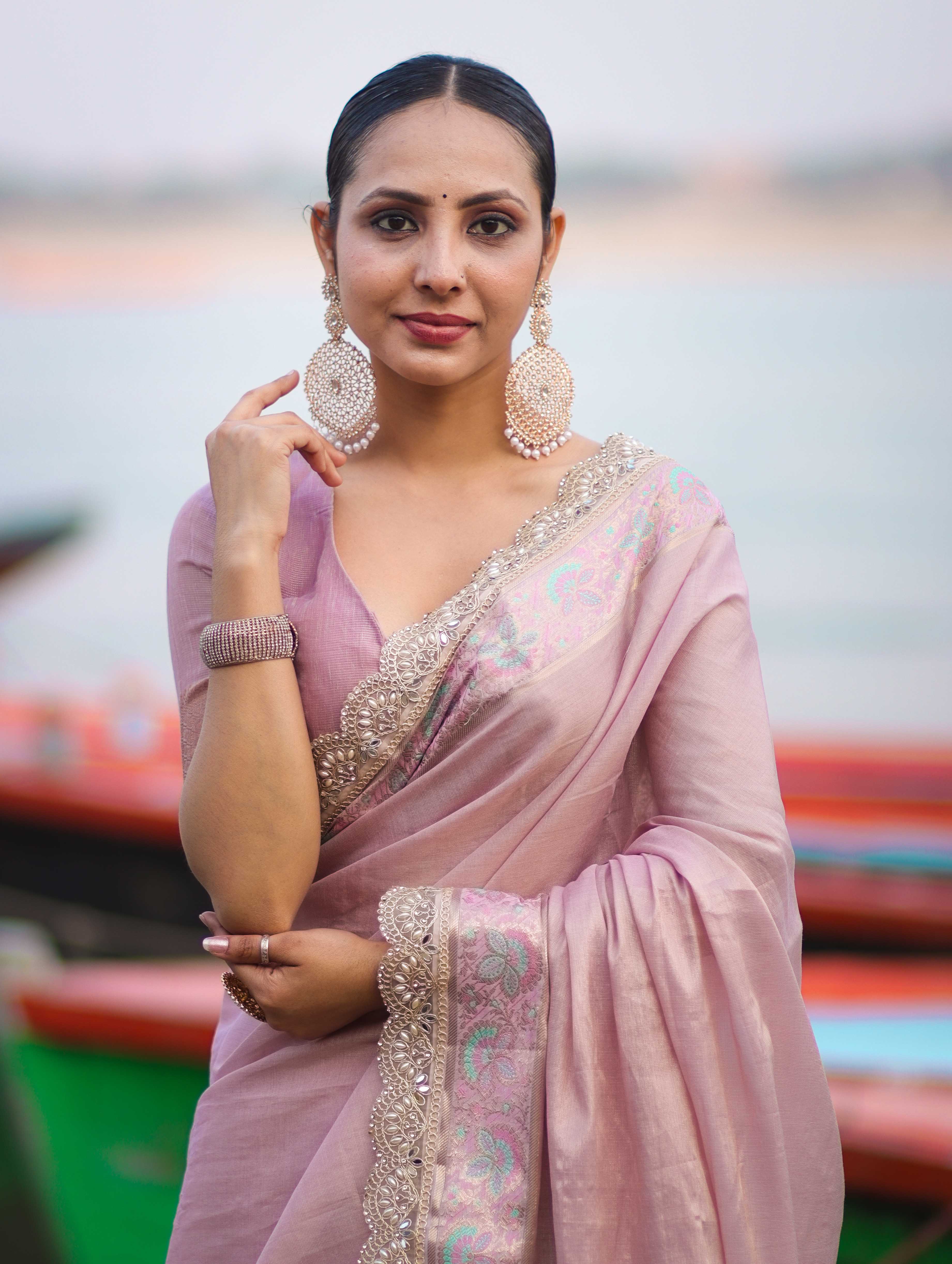 Banarasee Handloom Plain Soft Tissue Shine Saree With Resham Zari Border & Lace-Light Pink