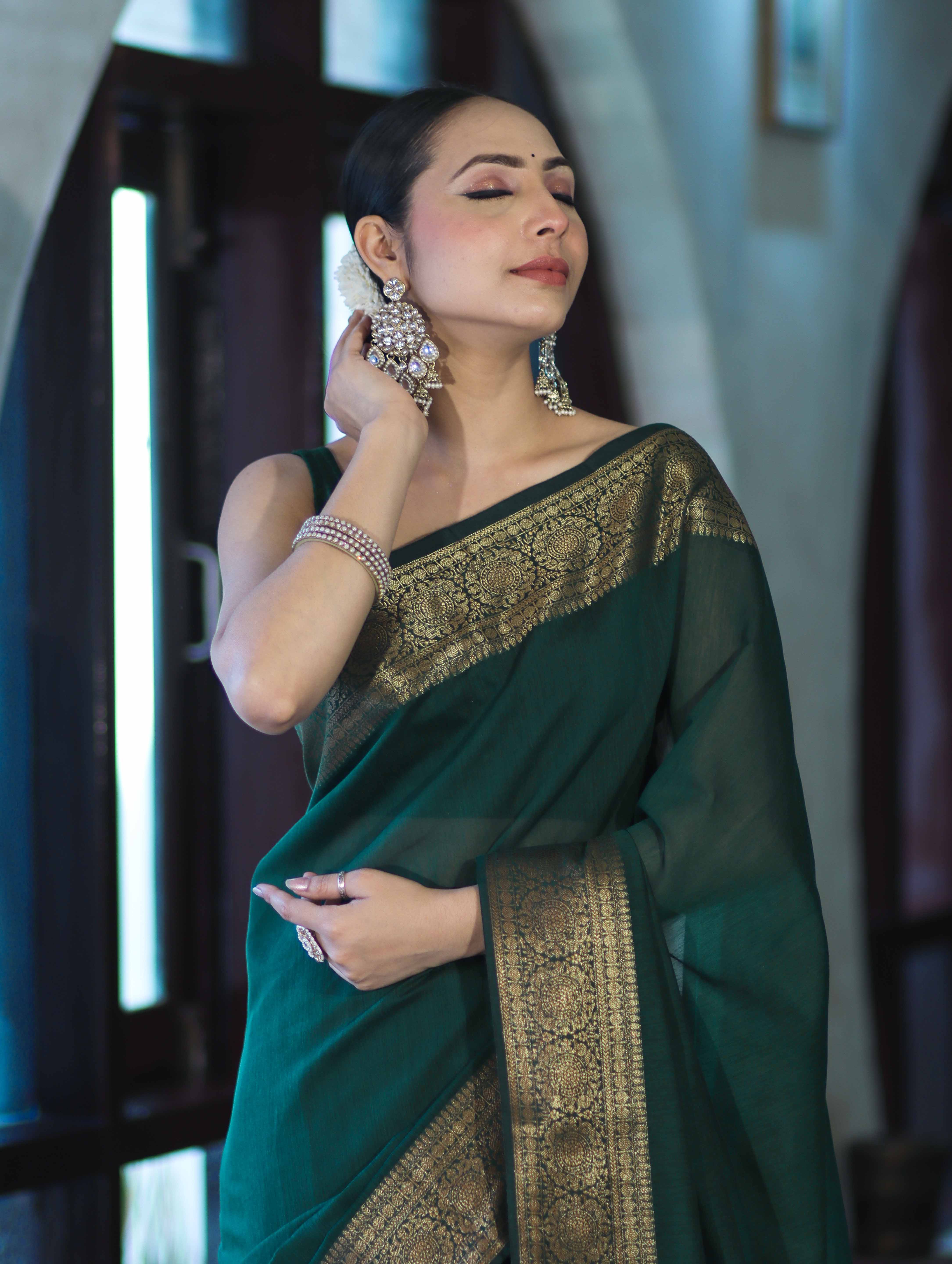 Banarasee Handloom Cotton Silk Plain Saree With Antique Zari Border-Deep Green