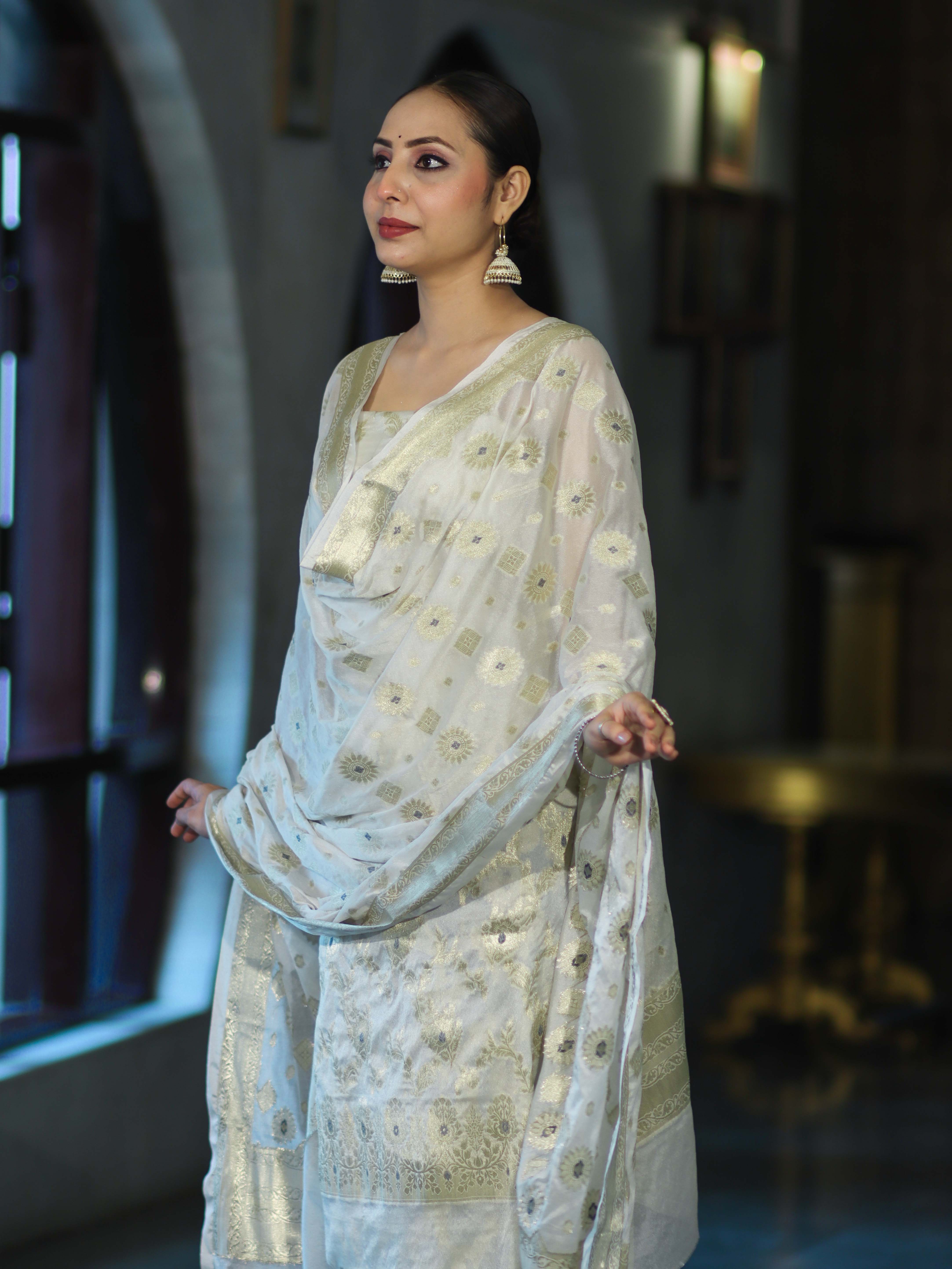 Banarasee Zari Work Chiffon Salwar Kameez Fabric With Dupatta Set-White