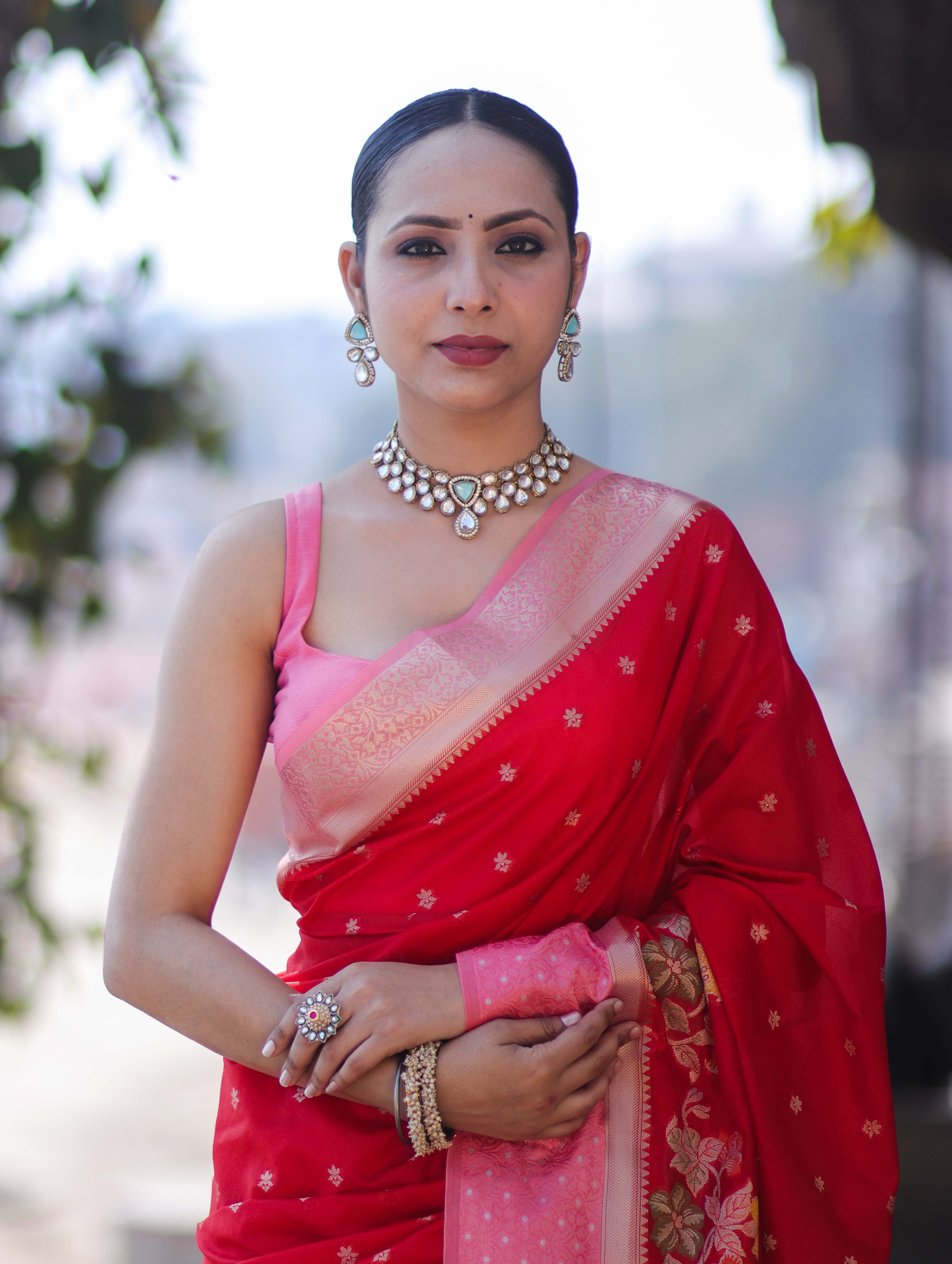 Banarasee Handloom Dupion Silk Saree With Zari Buti Design & Contrast Border-Red & Light Pink