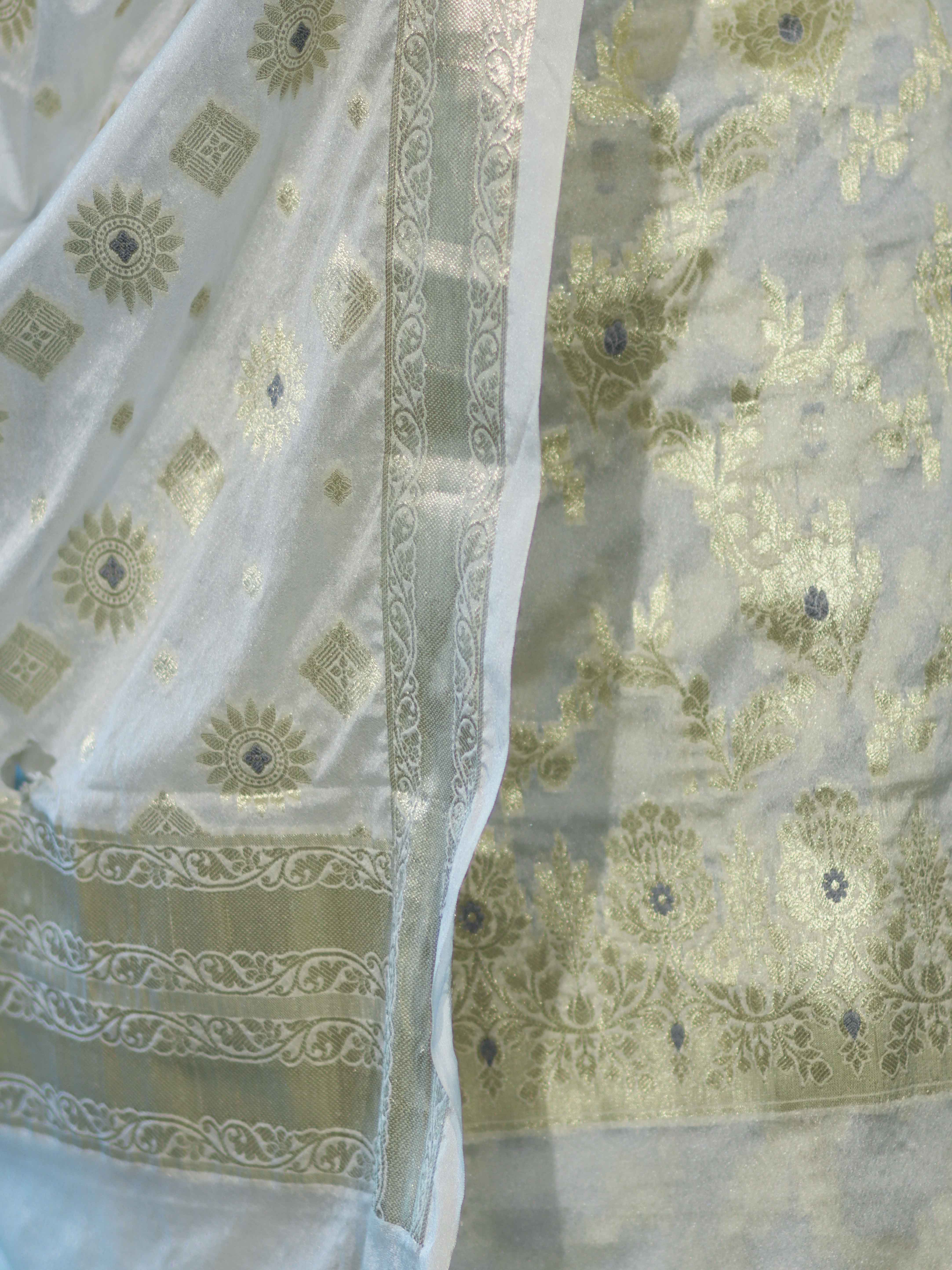 Banarasee Zari Work Chiffon Salwar Kameez Fabric With Dupatta Set-White