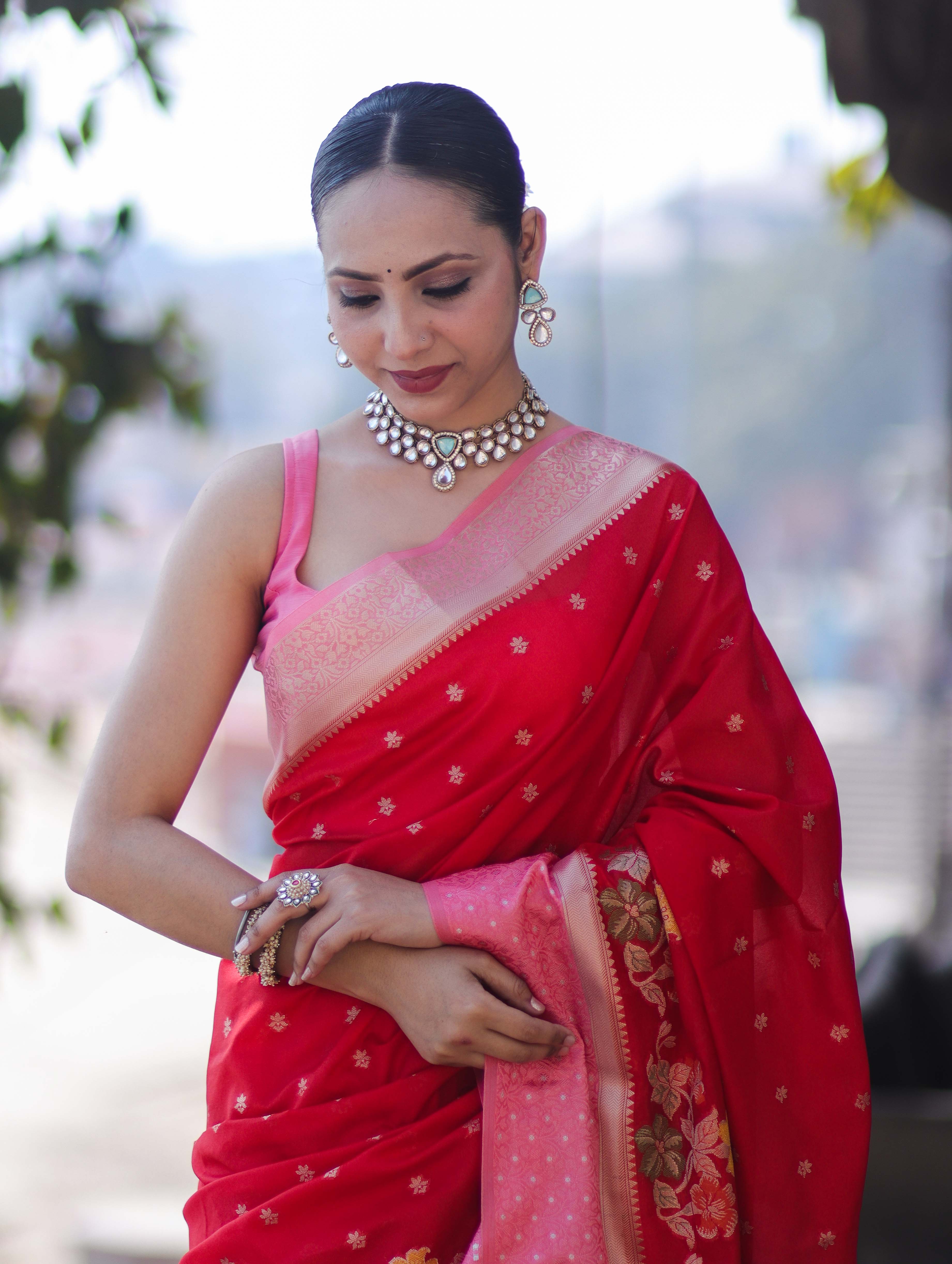 Banarasee Handloom Dupion Silk Saree With Zari Buti Design & Contrast Border-Red & Light Pink
