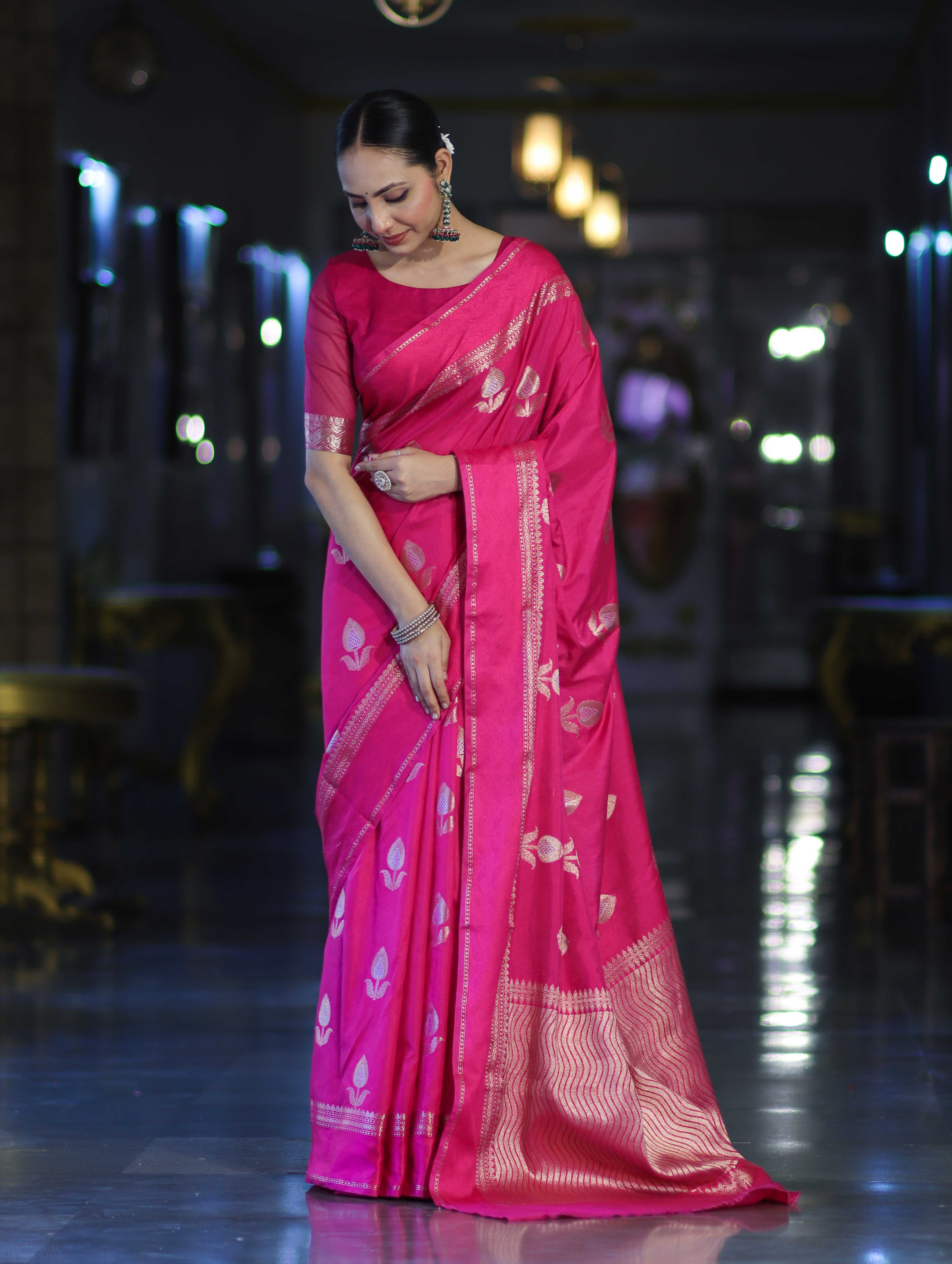 Banarasee Handloom Semi Silk Saree With Buta Design & Plain Border-Magenta