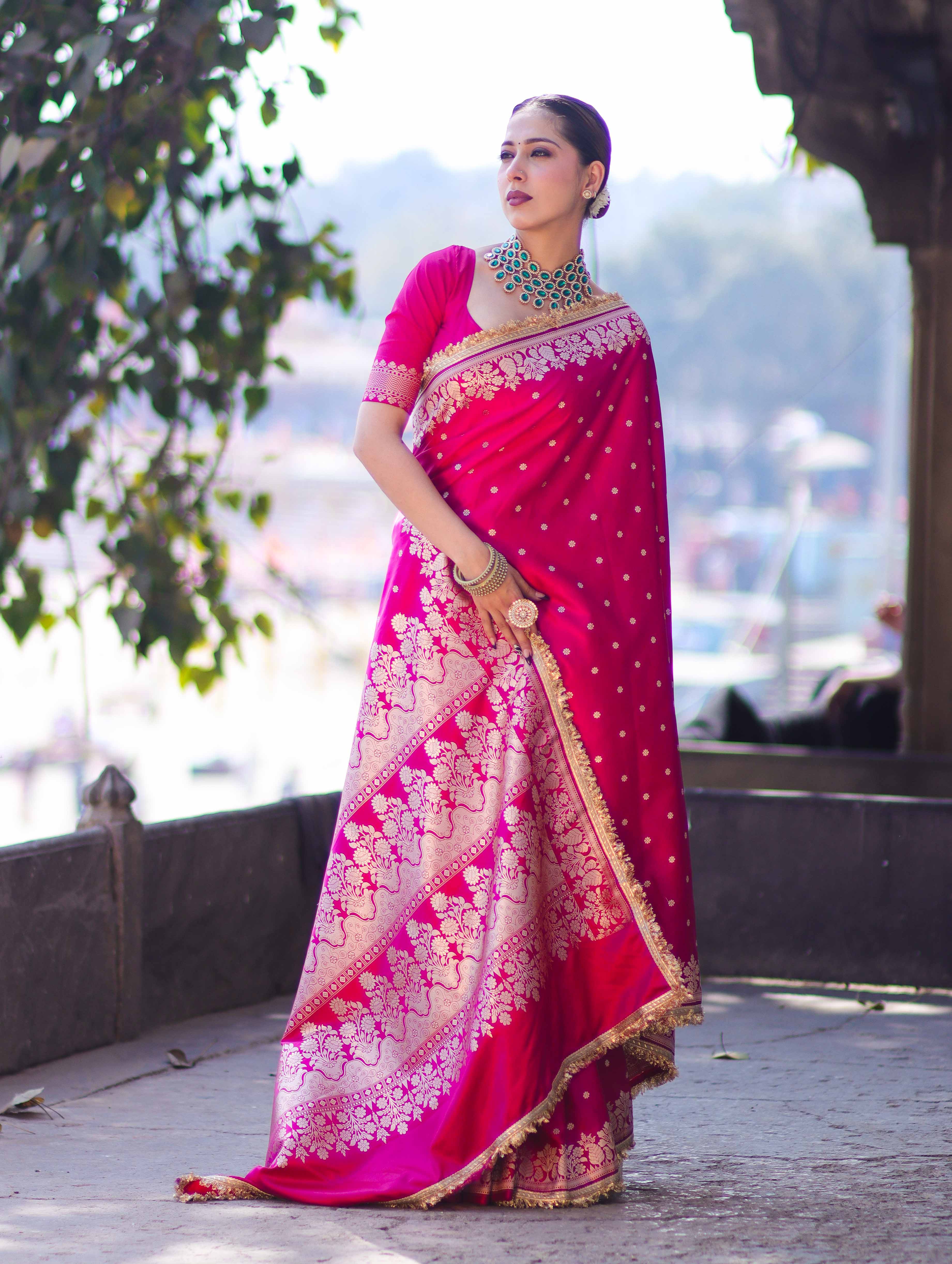Banarasee Handloom Mashru Silk Saree With Buti Design Floral Zari Border & Lace-Fuchsia Pink