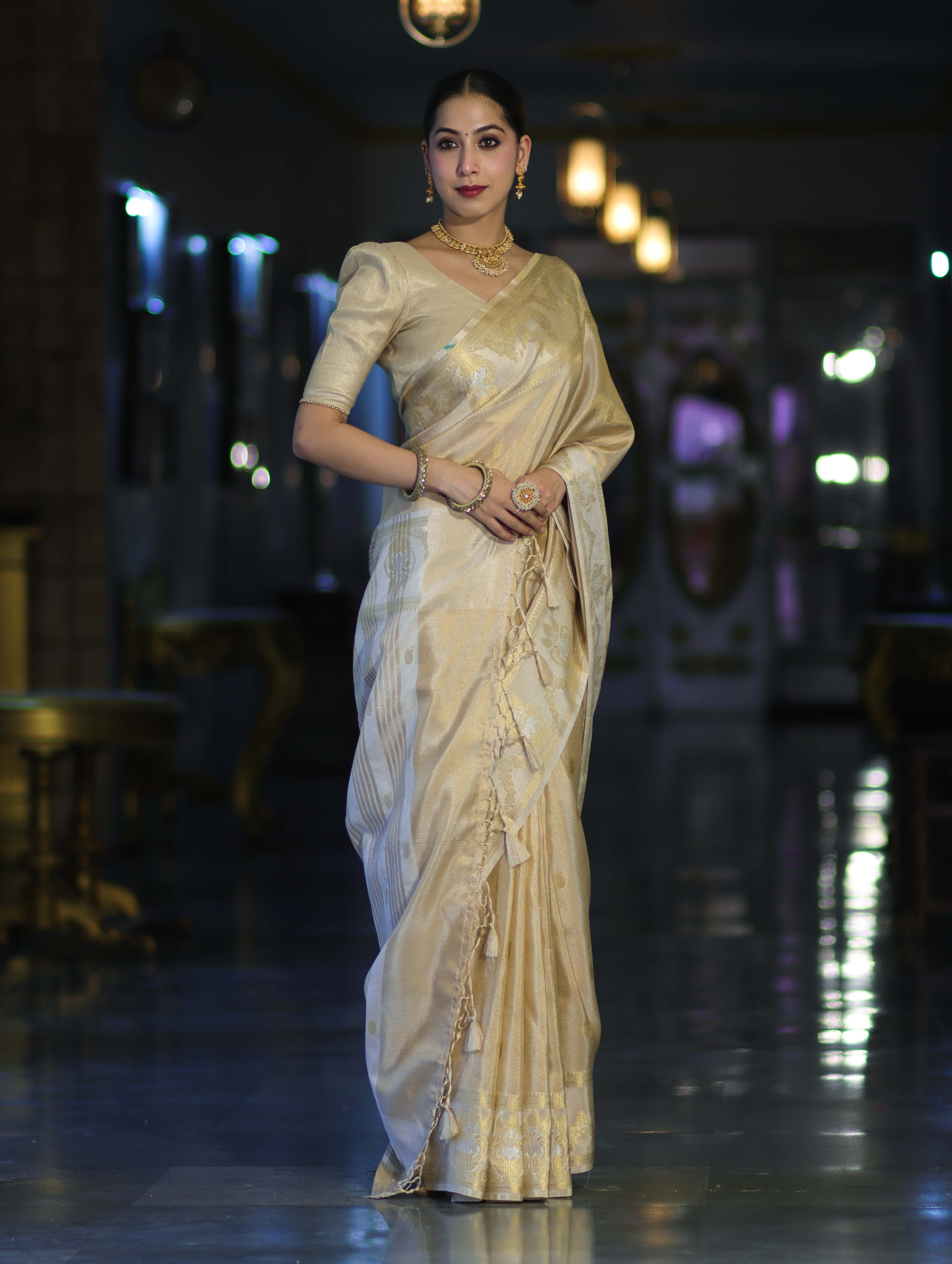 Banarasee Handloom Dual Tone Shimmer Silk Saree With Buti Design & Temple Border-Beige (Gold Tone)