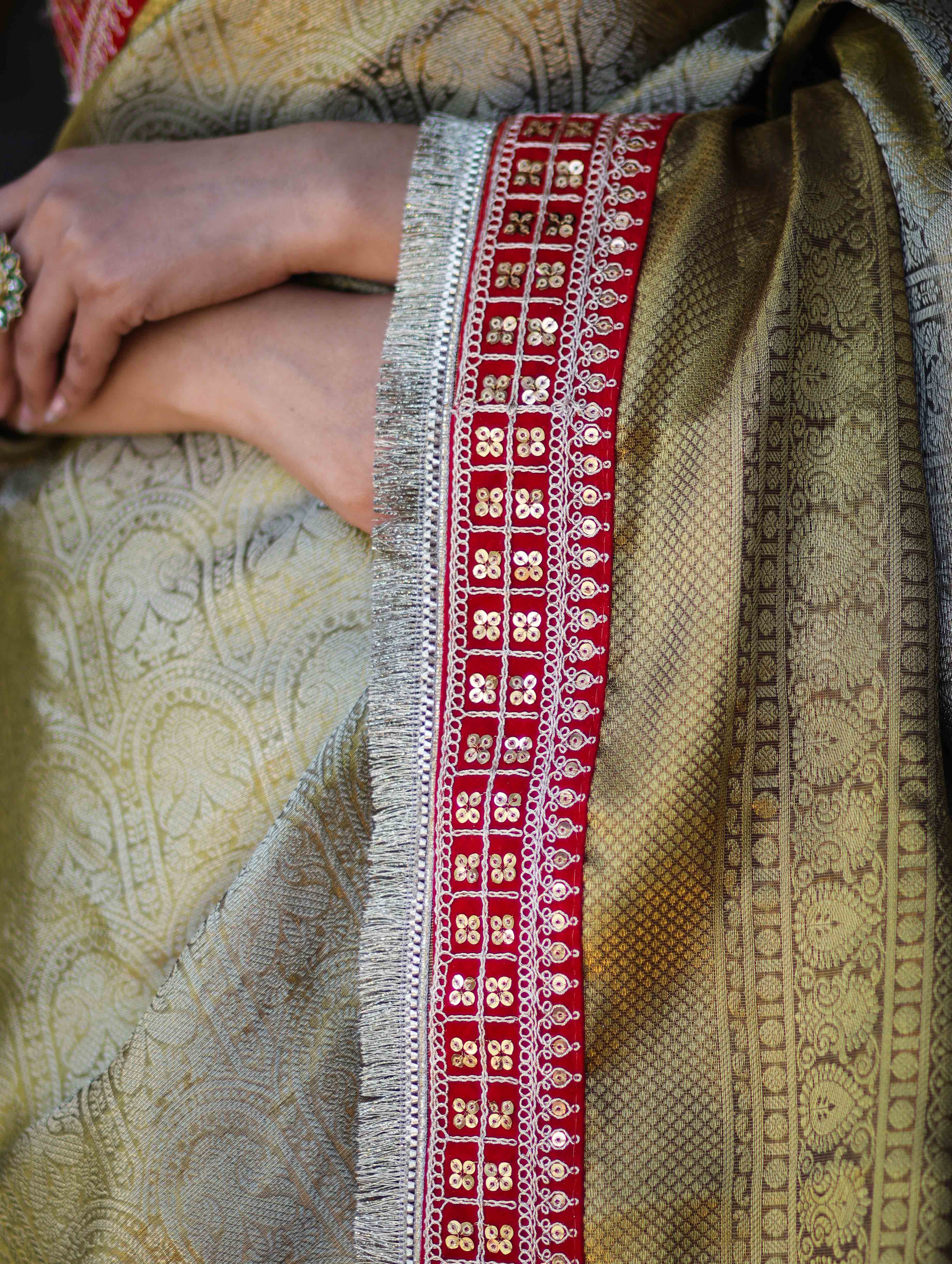 Banarasee Handloom Tissue Saree With Zari Woven Design Border & Contrast Lace-Moss Green (Gold Tone)