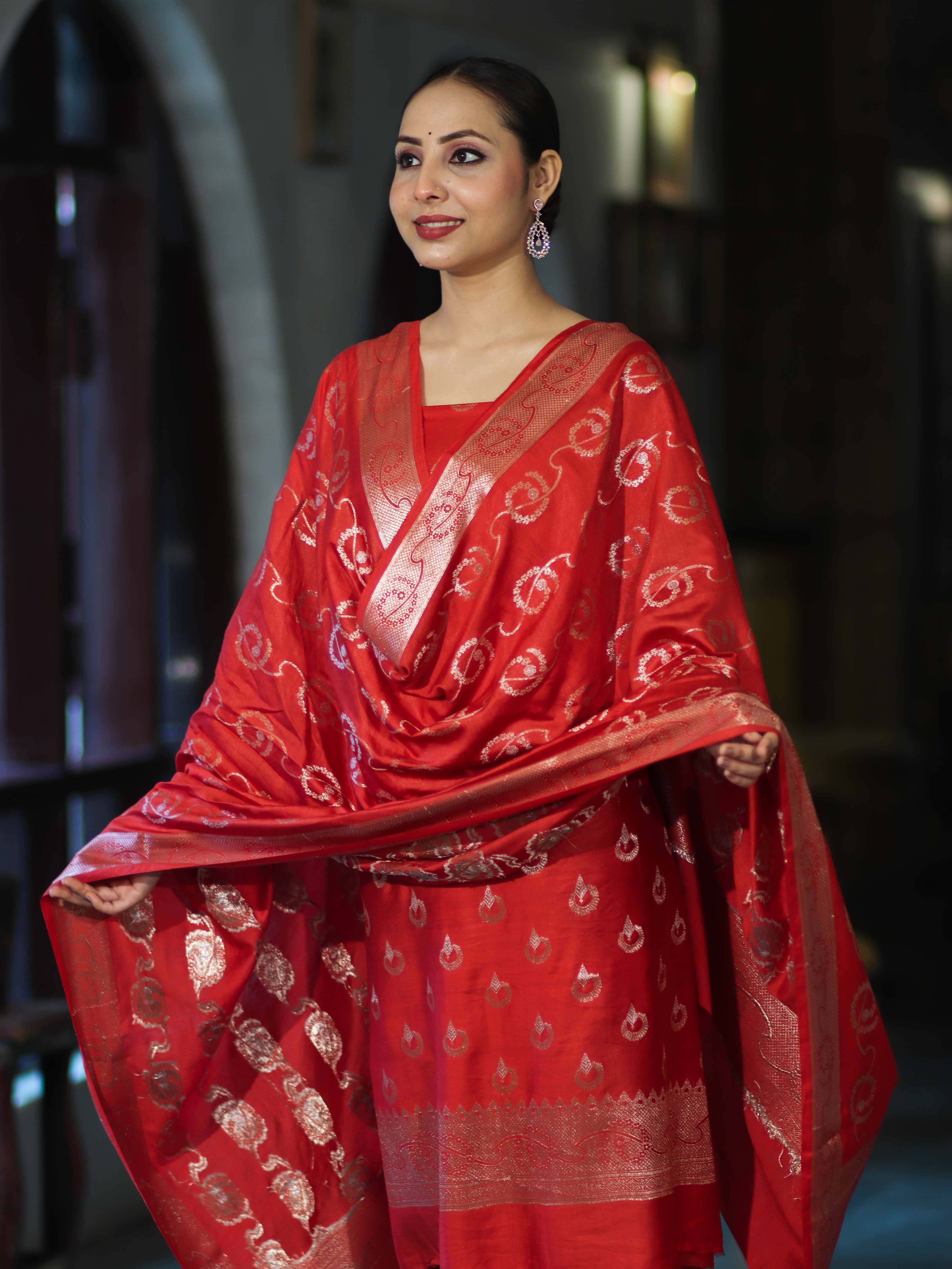 Banarasee Zari Embroidered Chanderi Silk Salwar Kameez With Dupatta Set-Red