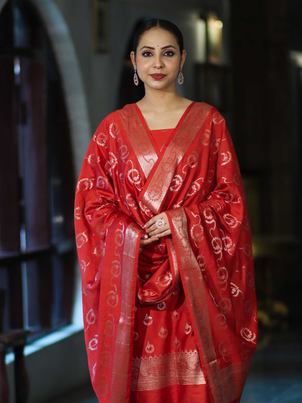 Banarasee Zari Embroidered Chanderi Silk Salwar Kameez With Dupatta Set-Red