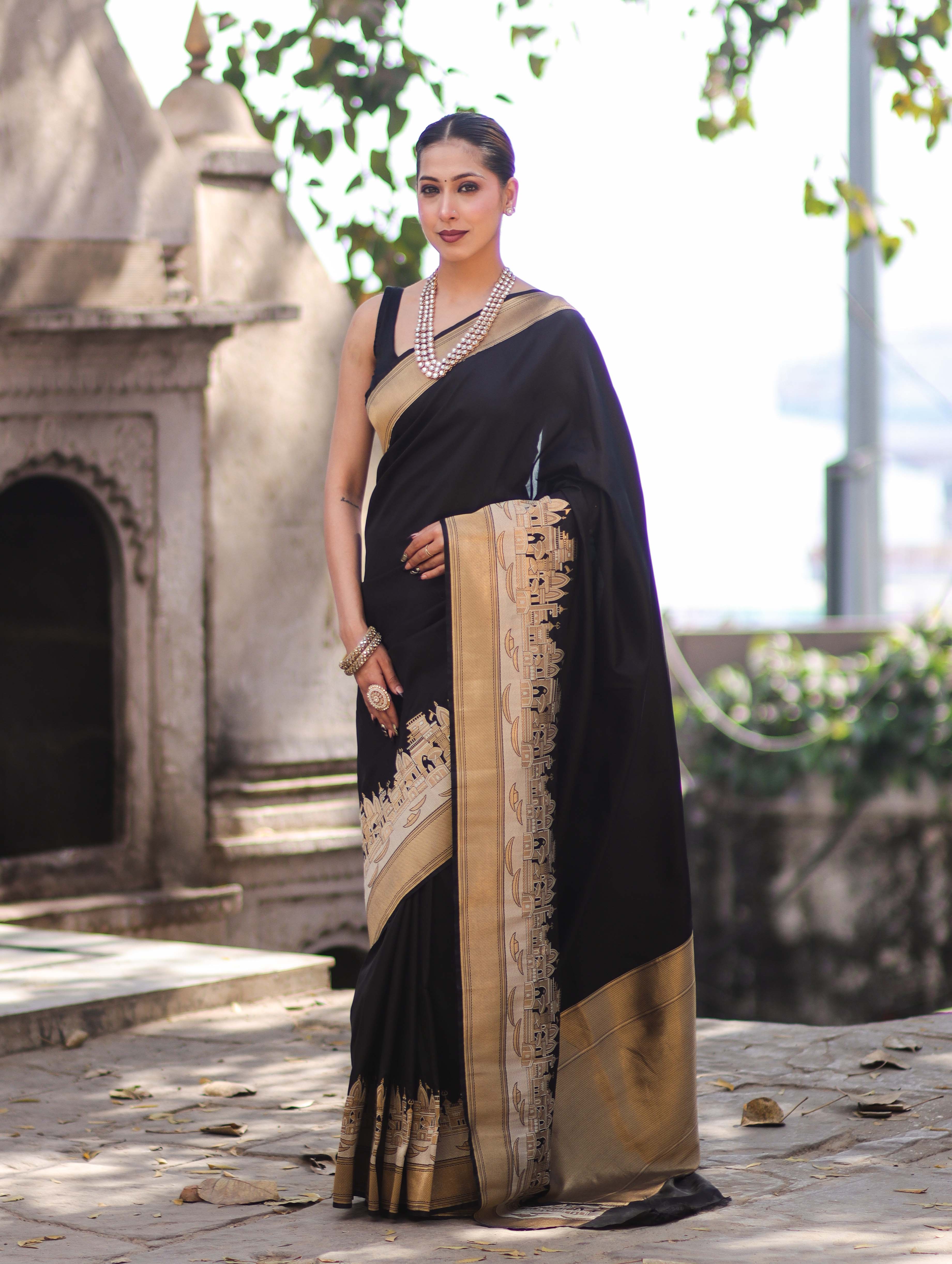 Banarasee Handloom Plain Semi Katan Saree With Ganga Ghat Zari Border-Black